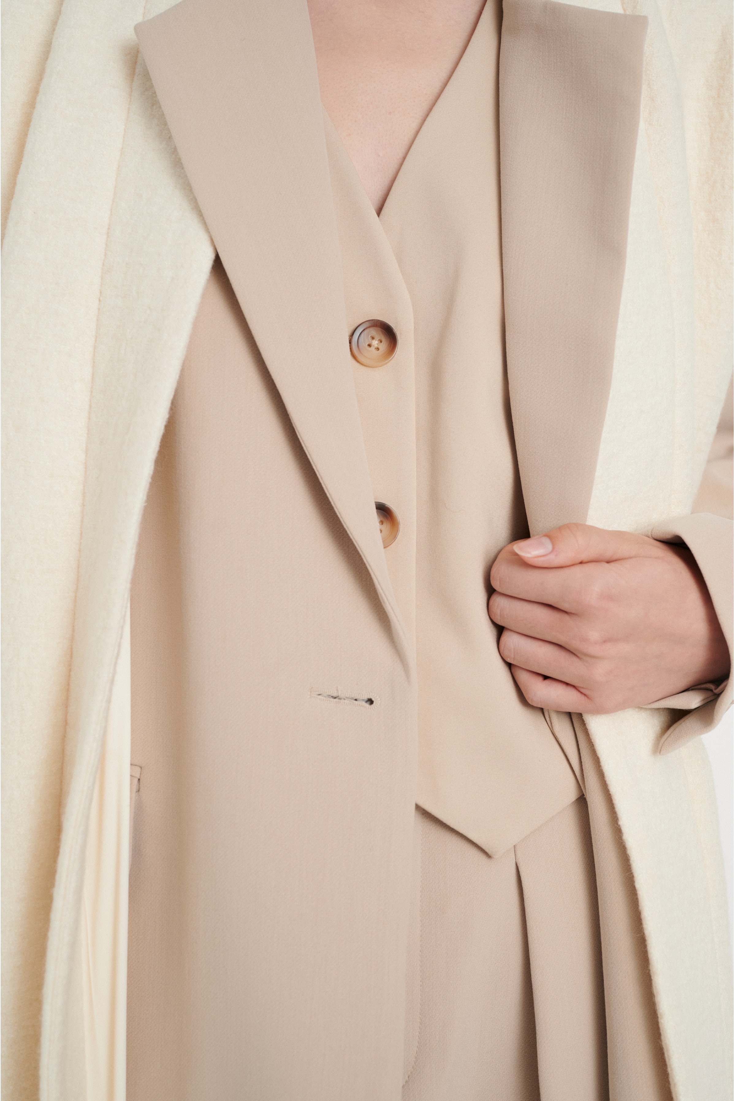 Ytterplagg LOOKBOOK DETAIL 30106965-110701