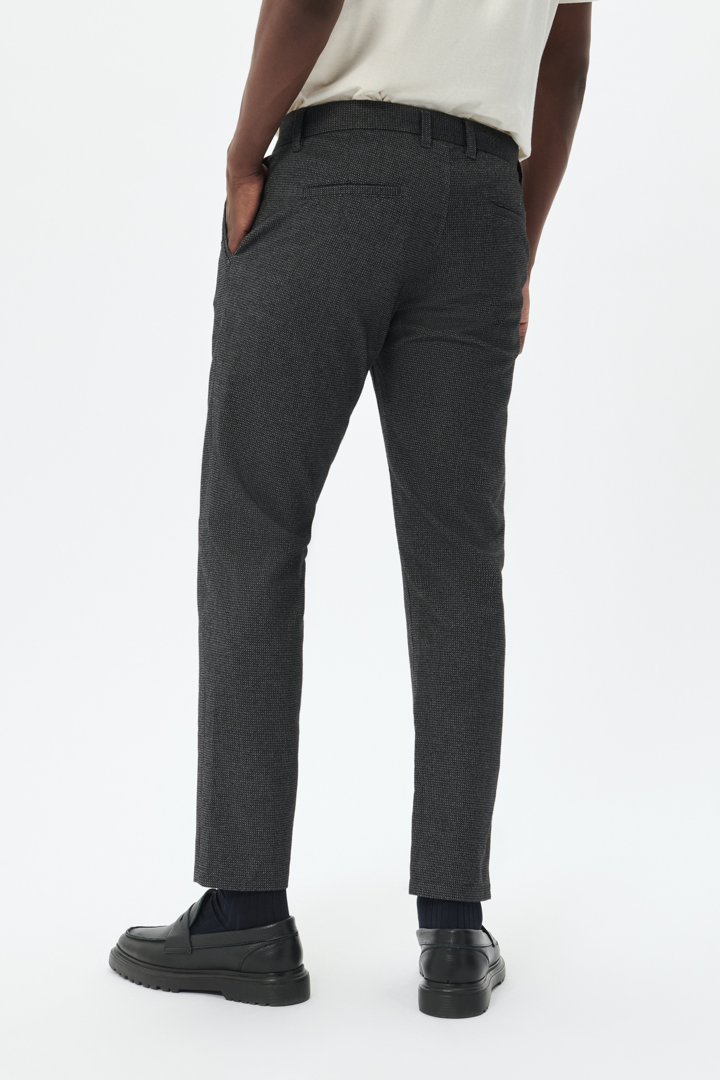 MAparker Trousers LOOKBOOK BACK 30207595-300270