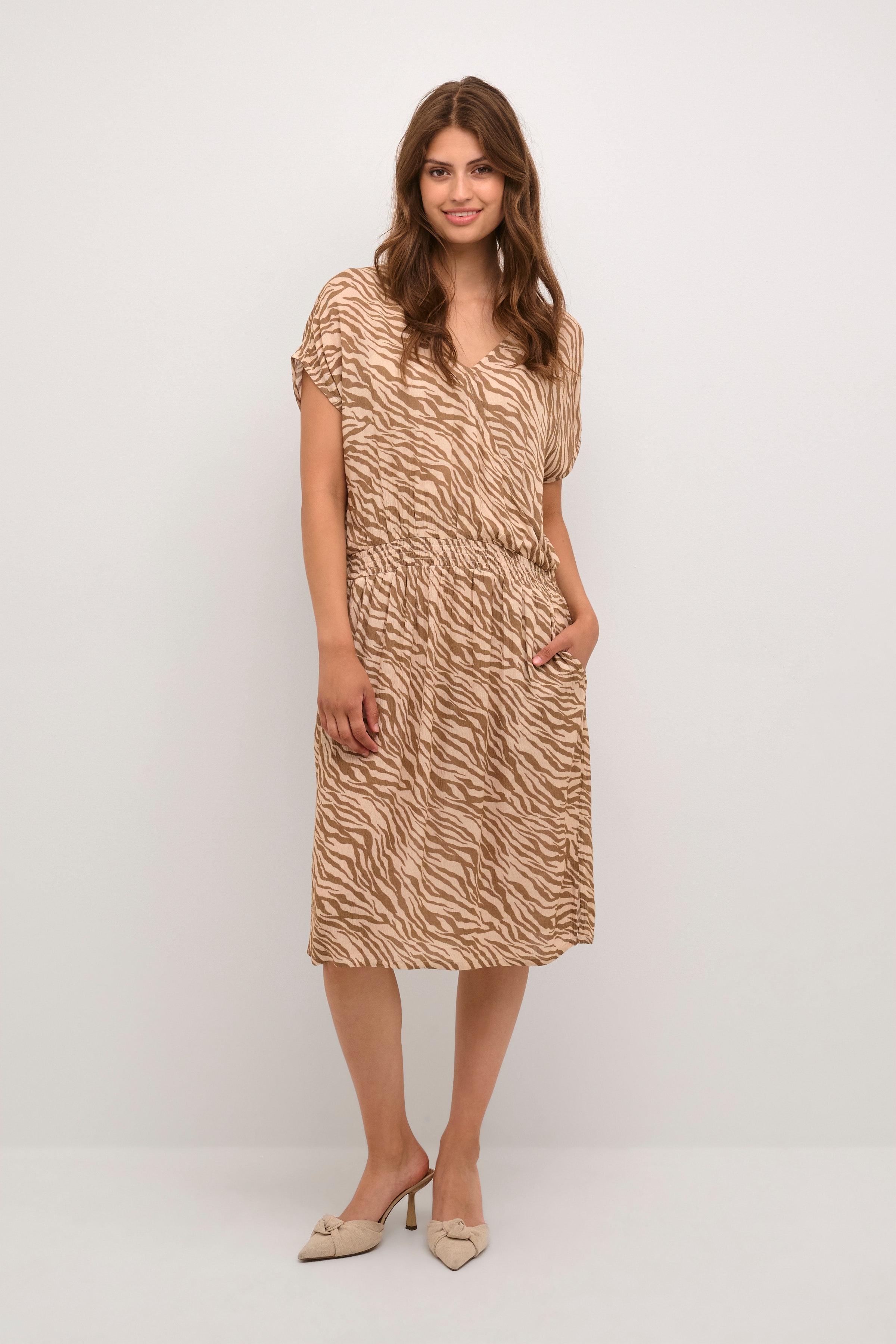KAjenn Kjole LOOKBOOK FRONT 10507269-105956