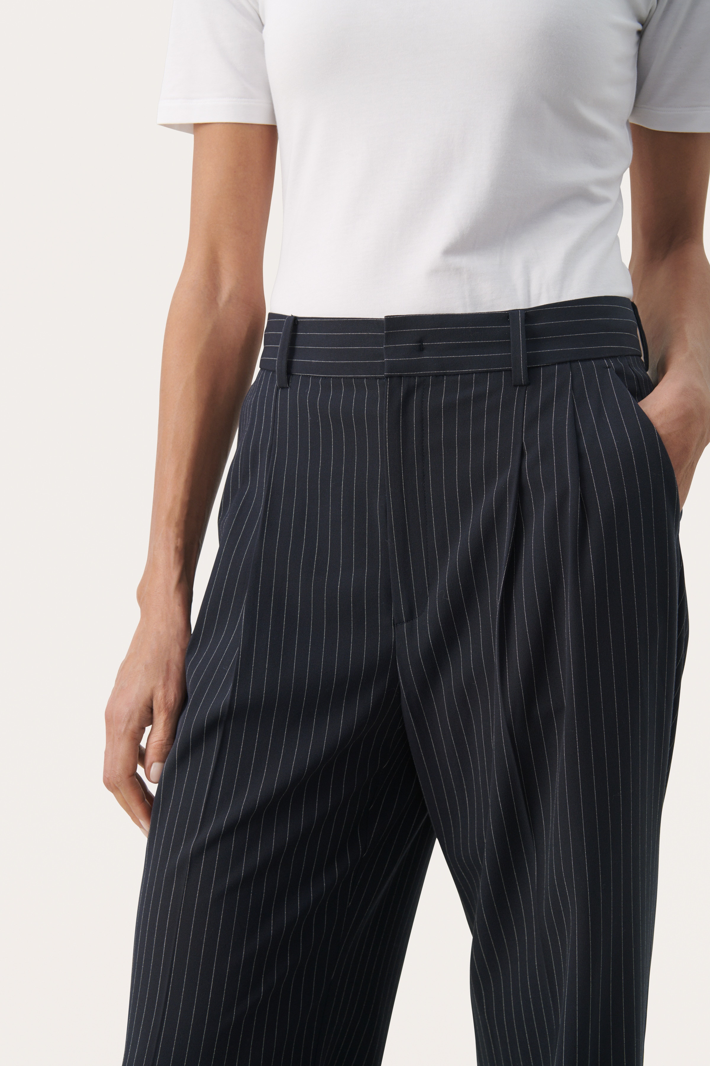 CherraPW Hose LOOKBOOK DETAIL 30309027-303291