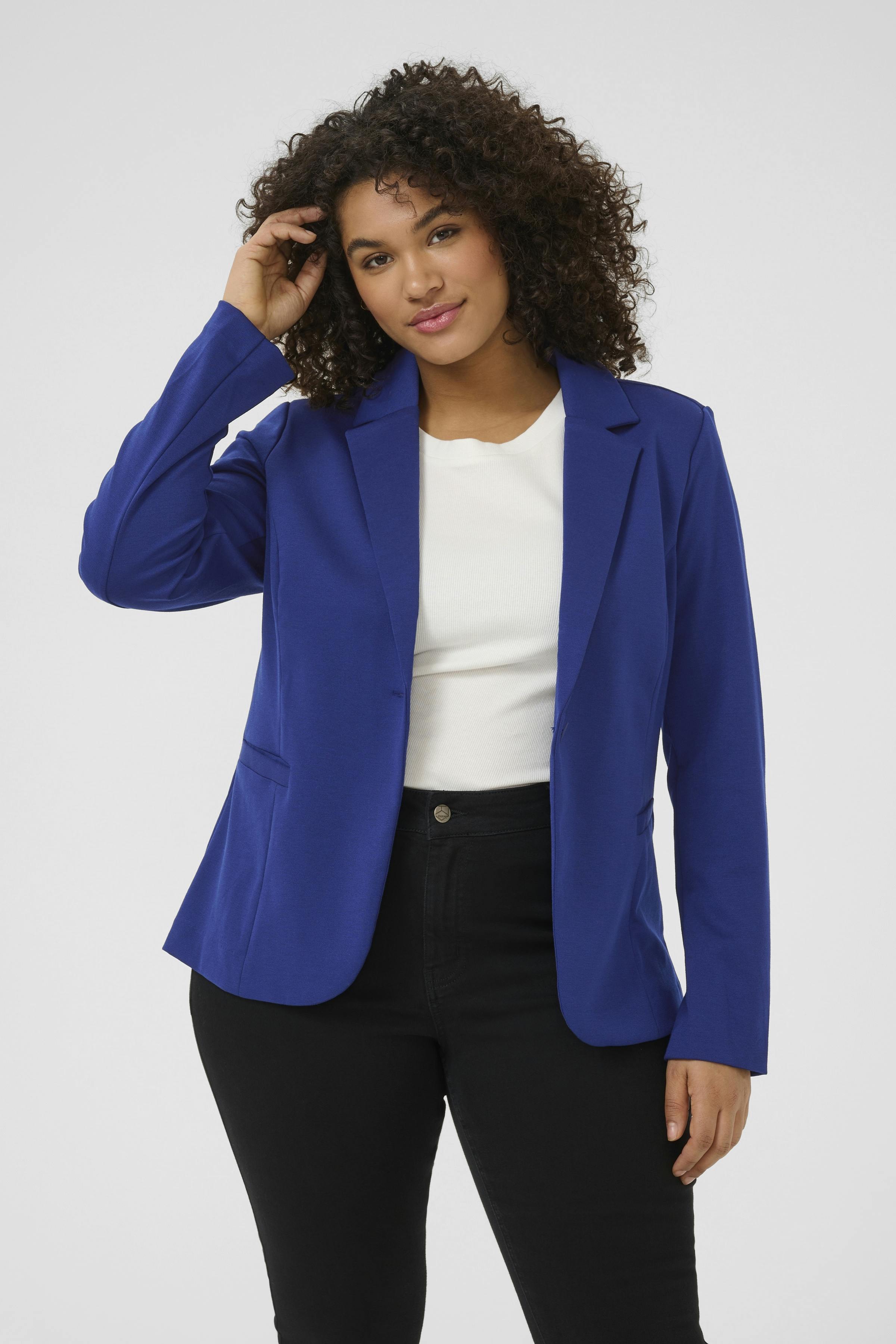 KCjenna Blazer LOOKBOOK FRONT 10582130-193942