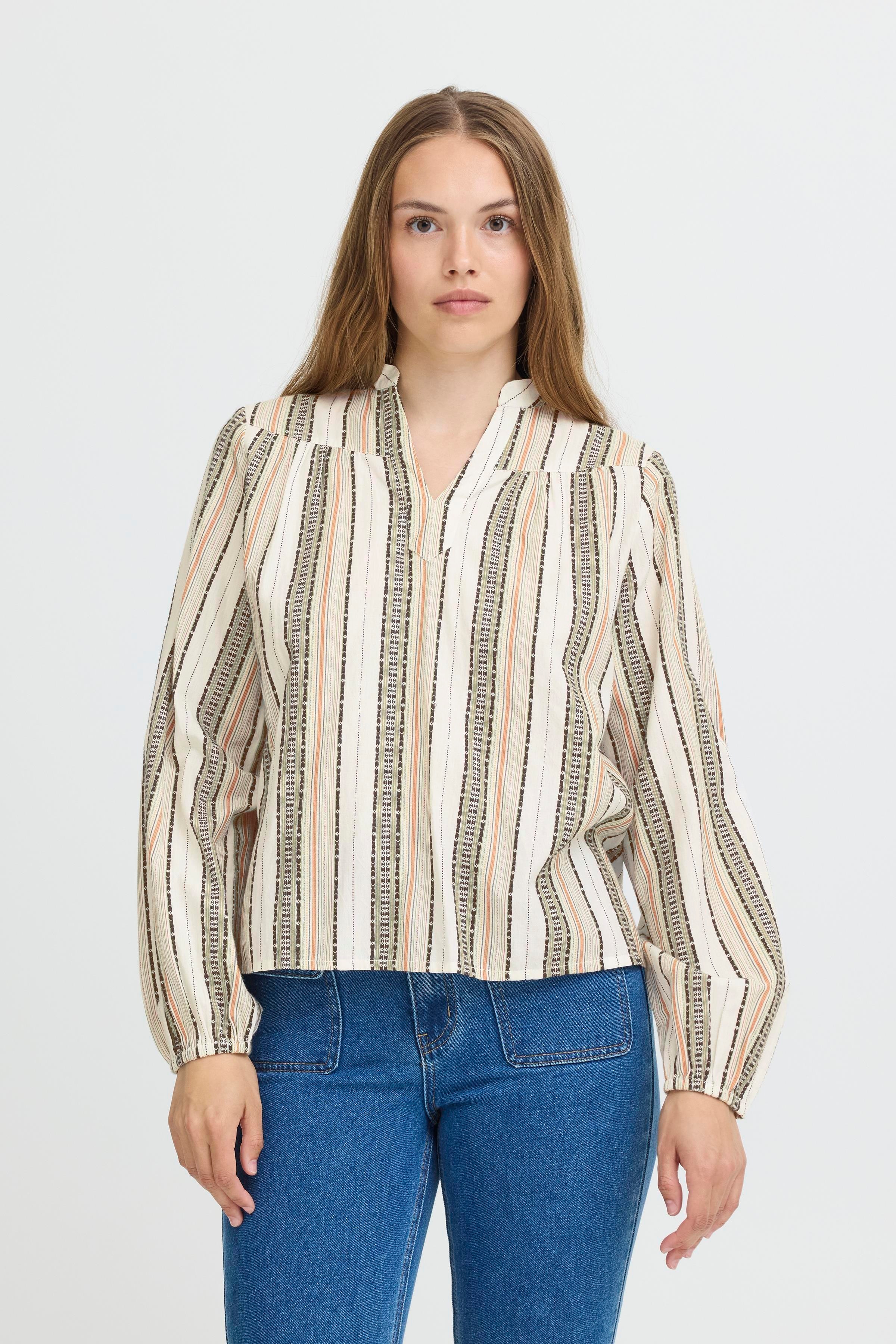 PZTANNIE Bluse LOOKBOOK FRONT 50209127-110105