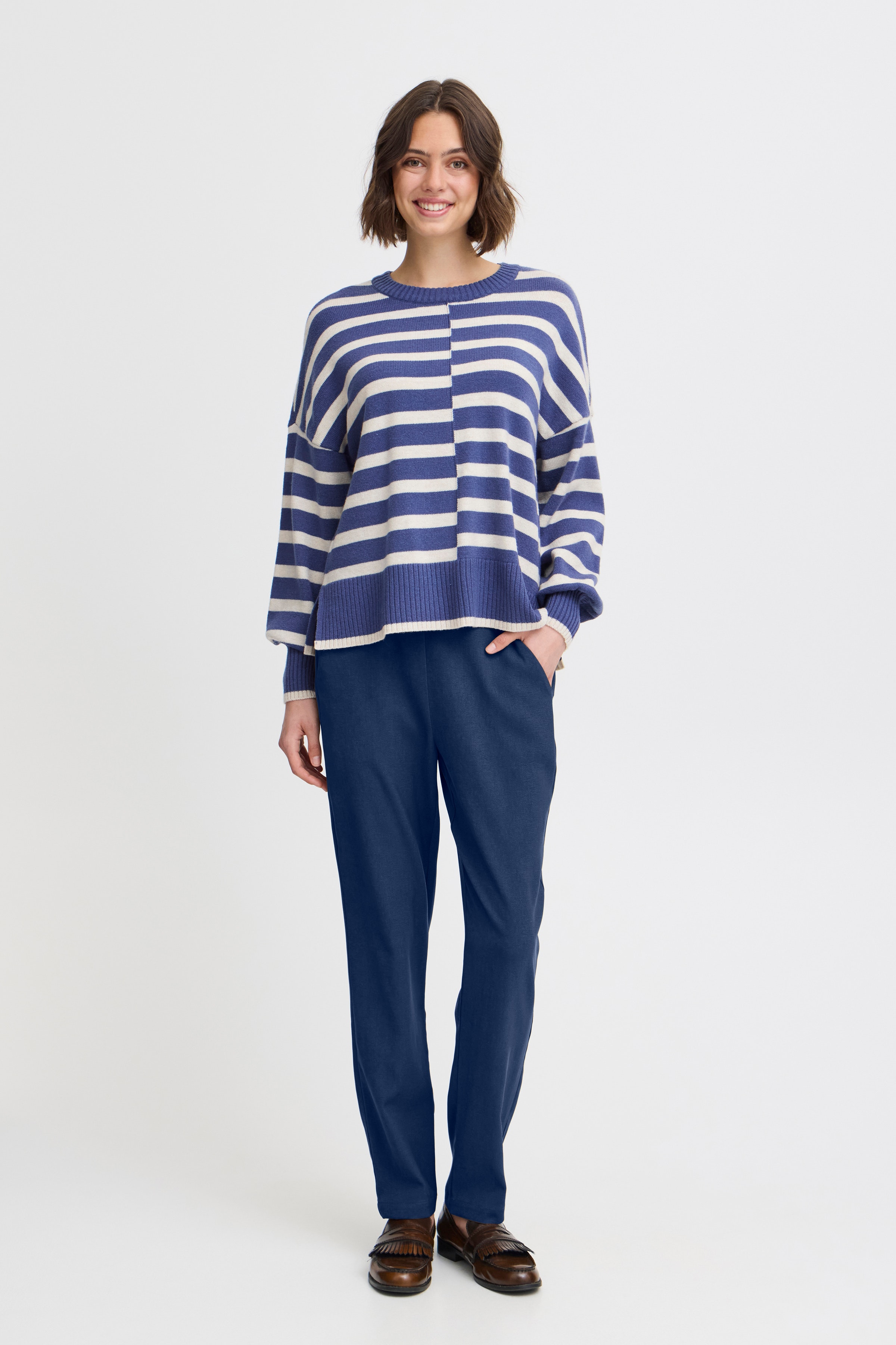 FRPAMILA Bukser LOOKBOOK FRONT 20613802-193923