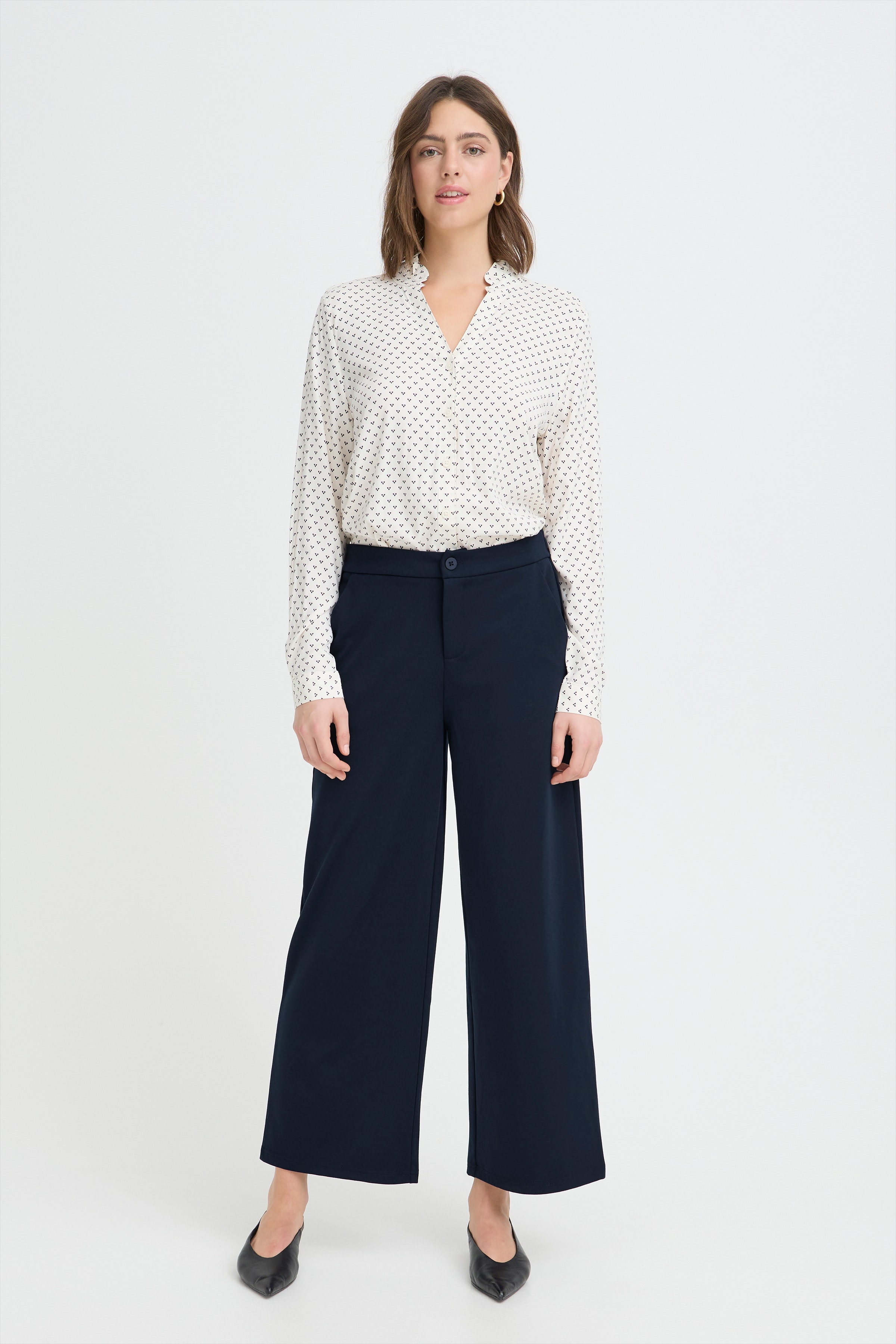 FRBLAZER Trousers LOOKBOOK FRONT 20615810-194010