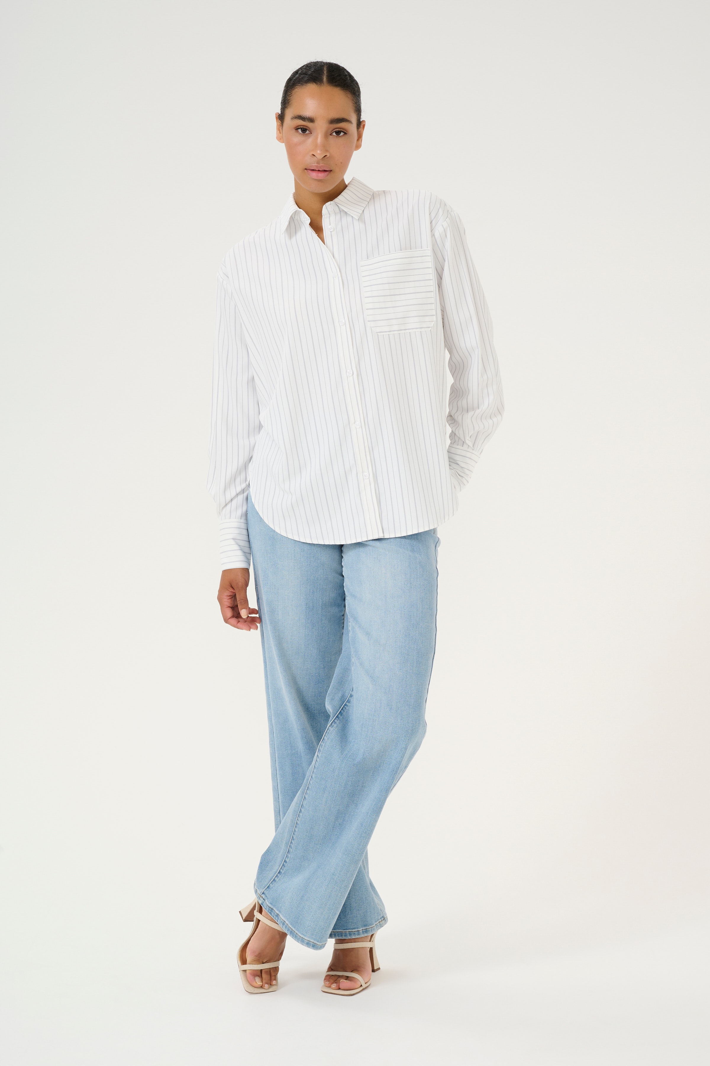 KAtara Skjorte LOOKBOOK FRONT 10552366-107201