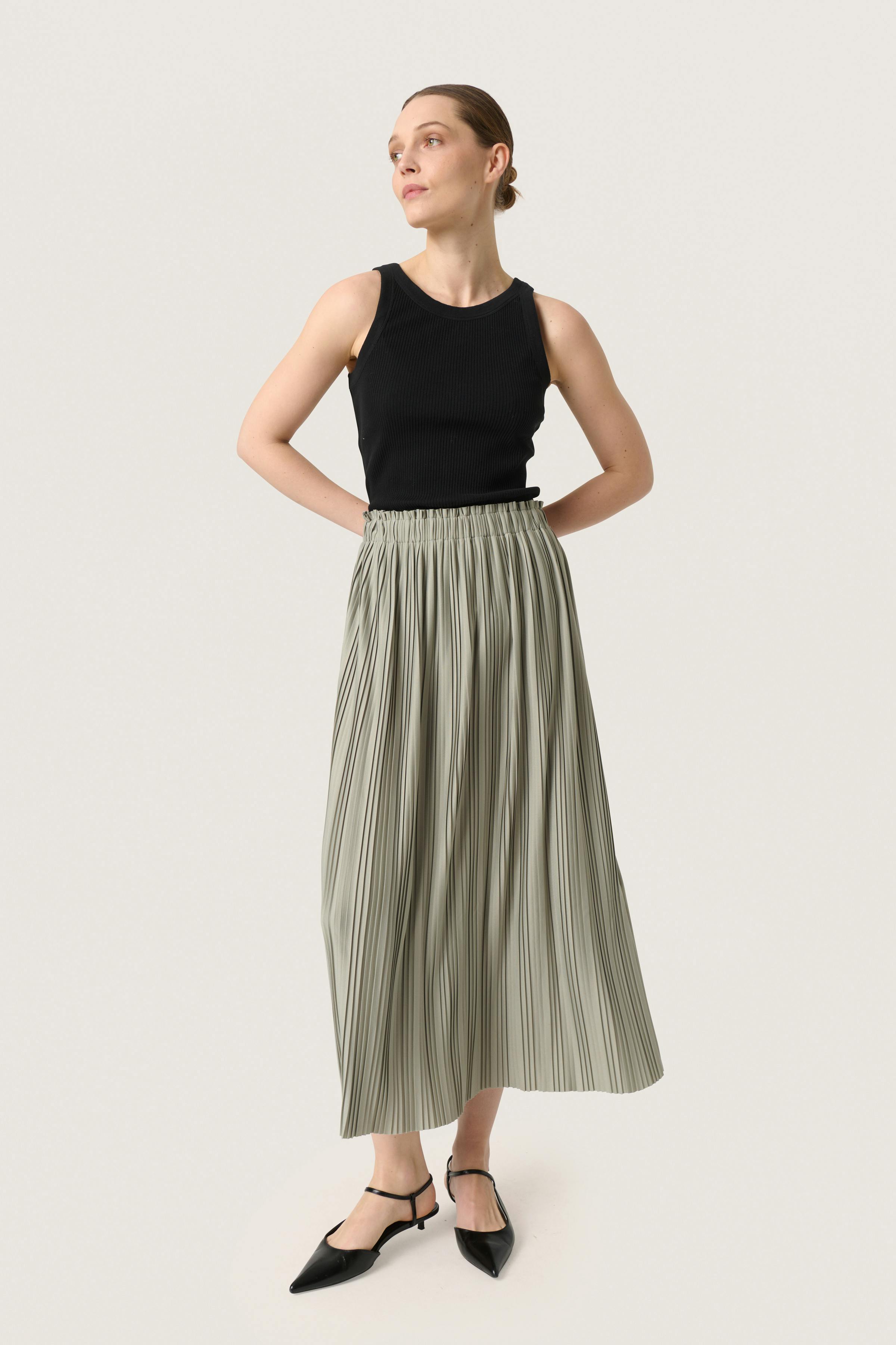 SLSivone Geplisseerde Rok LOOKBOOK FRONT 30408001-176206