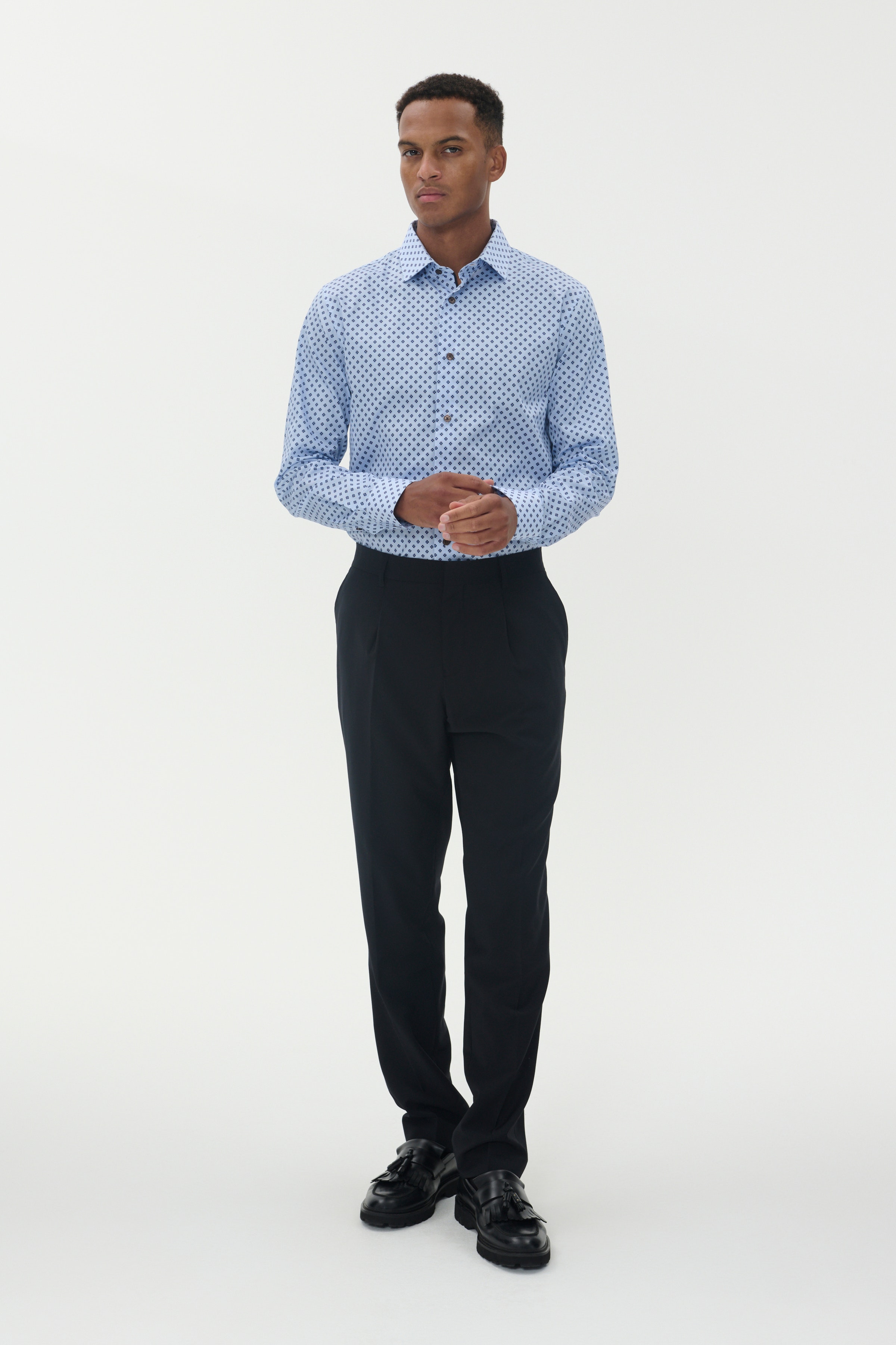 MAtrostol Shirt LOOKBOOK FRONT 30208522-164021