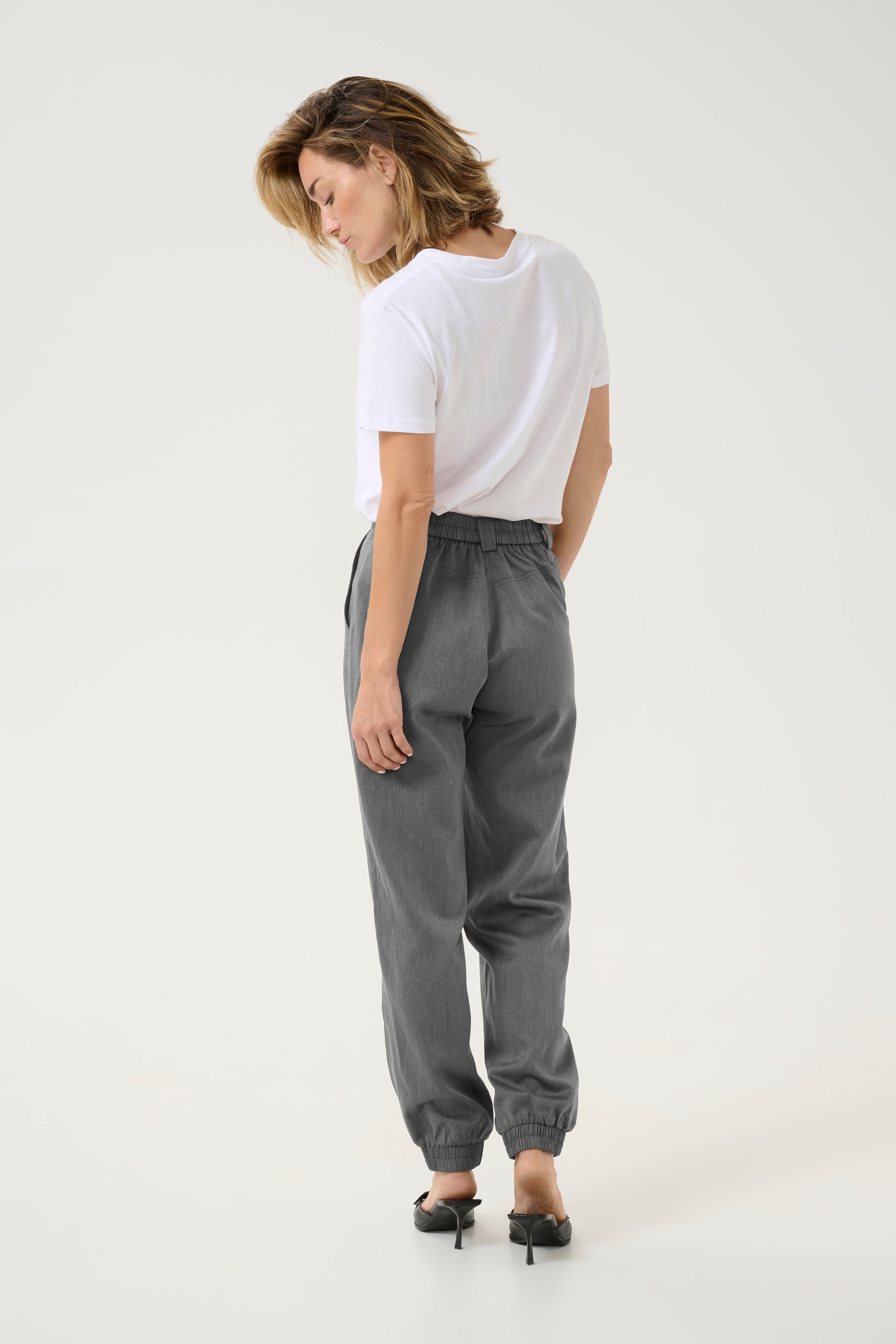 BPolga Trousers LOOKBOOK BACK 10590775-100125B