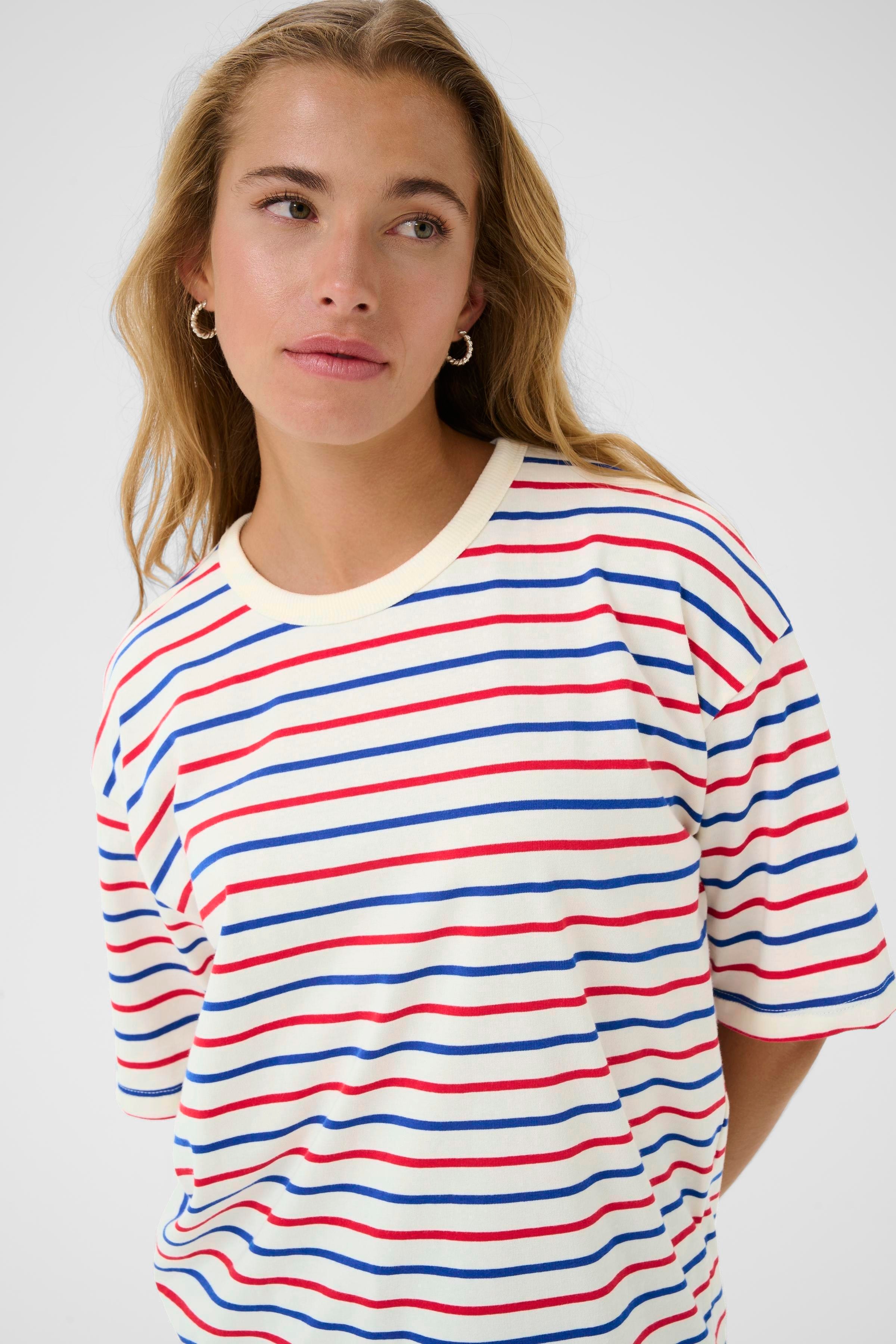KAwinny T-shirt LOOKBOOK DETAIL 10508777-108014