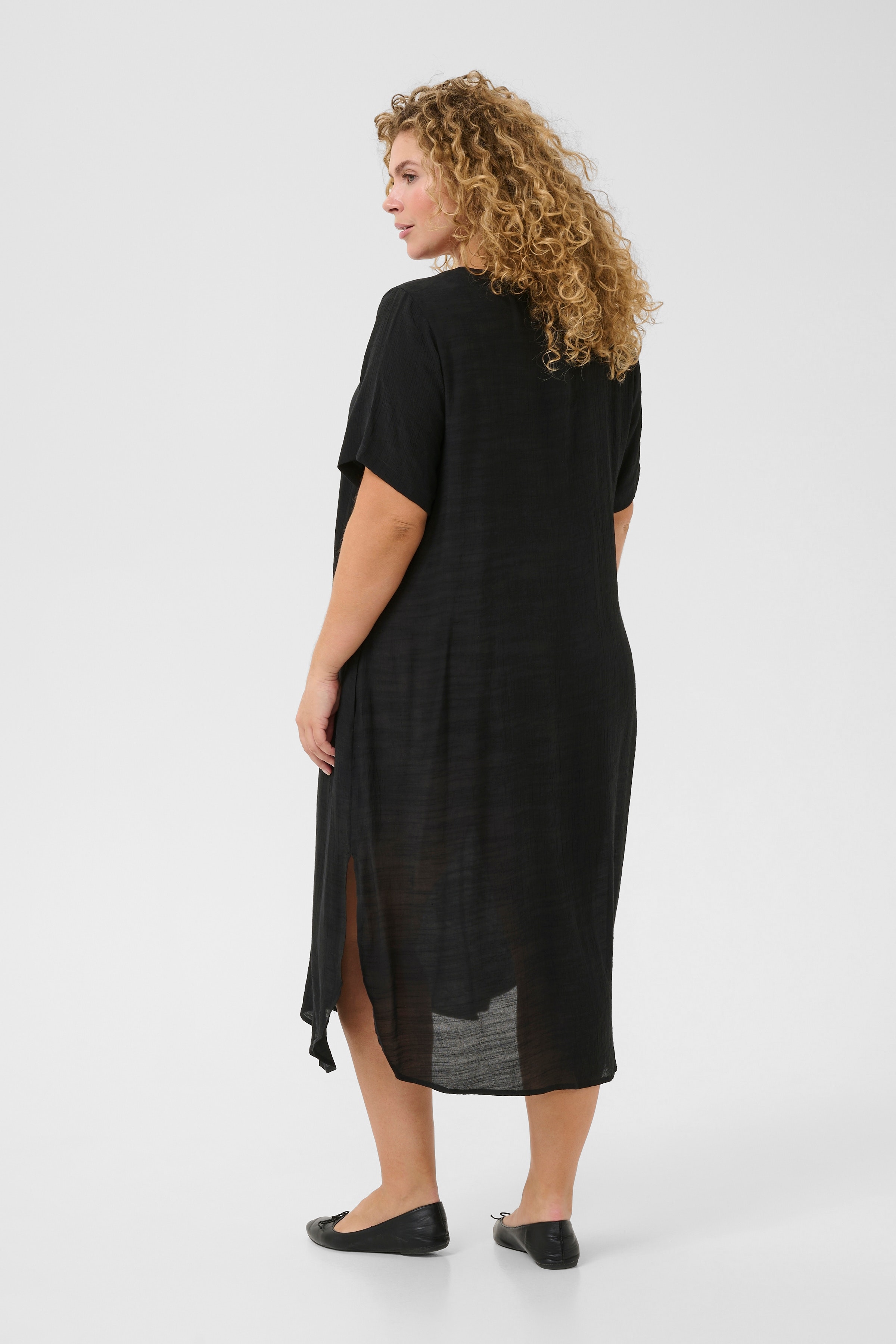 KCalia Kleid LOOKBOOK BACK 10583464-100121