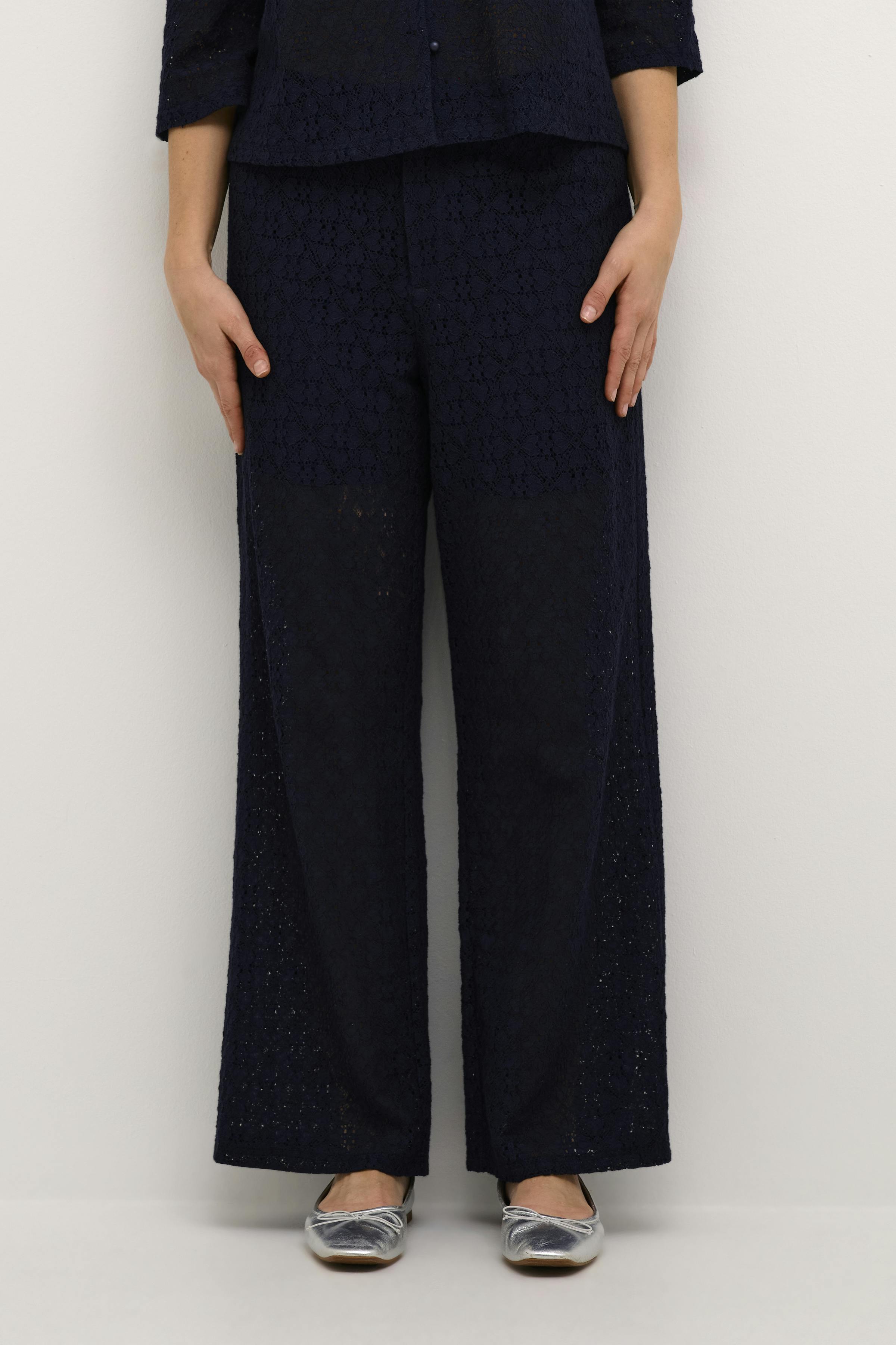 CRKlara Pantalon LOOKBOOK FRONT 10612499-193923