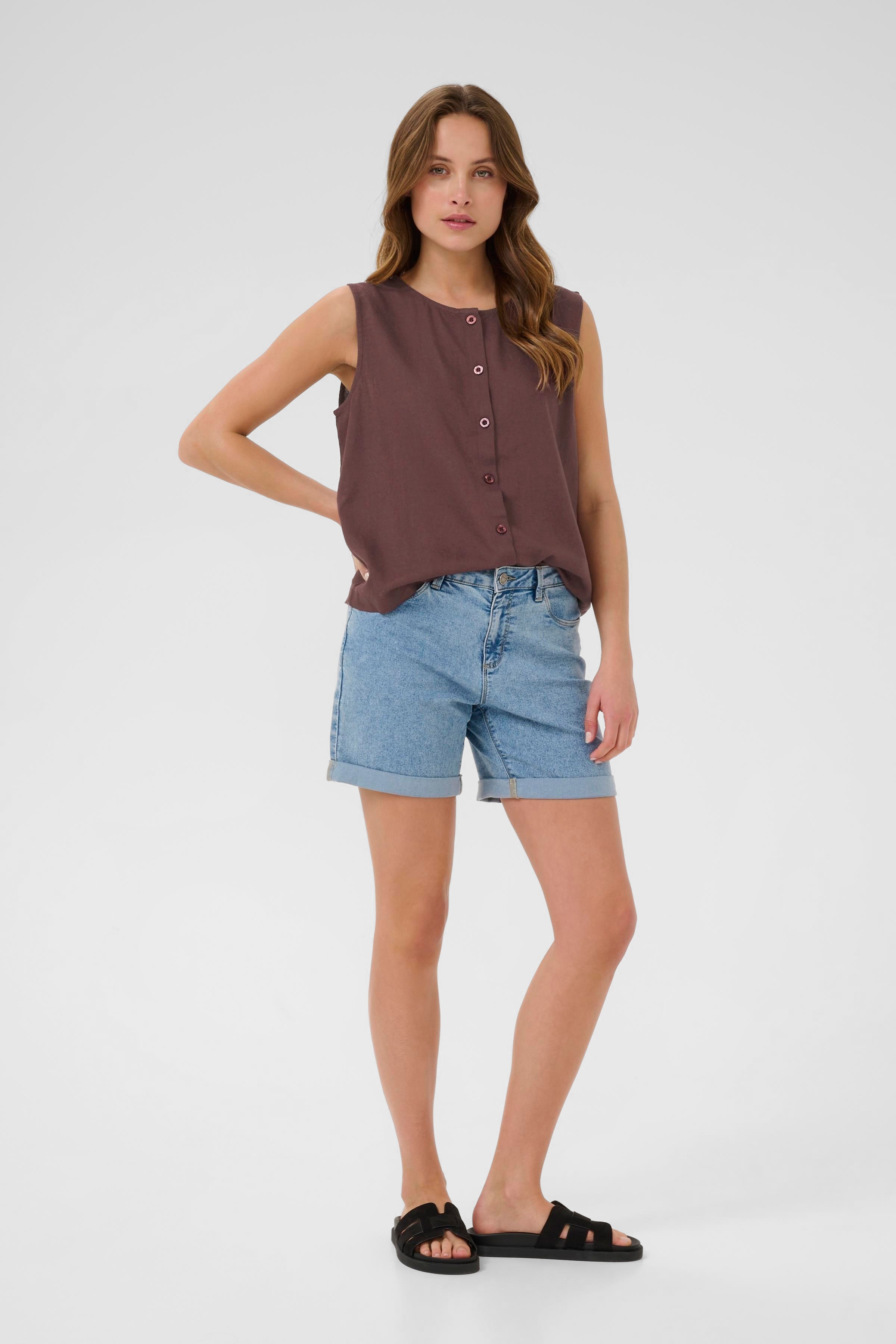 KAmilia Bluse LOOKBOOK FRONT 10510158-191619