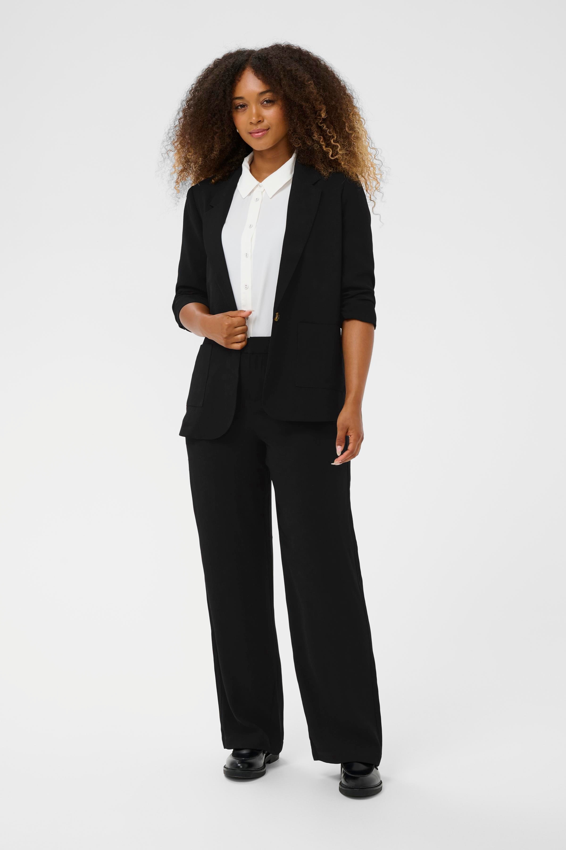 CRCocamia Blazer LOOKBOOK FRONT 10610271-100120