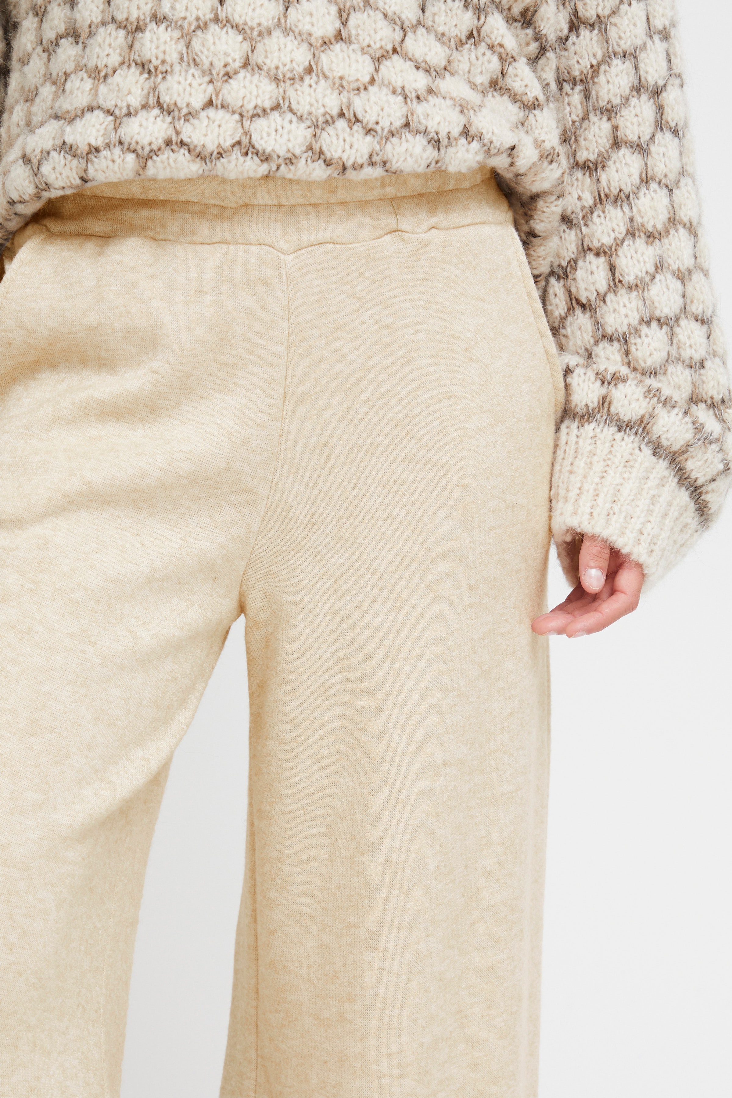 SBOCTAVIA Trousers LOOKBOOK DETAIL 22100350-130907