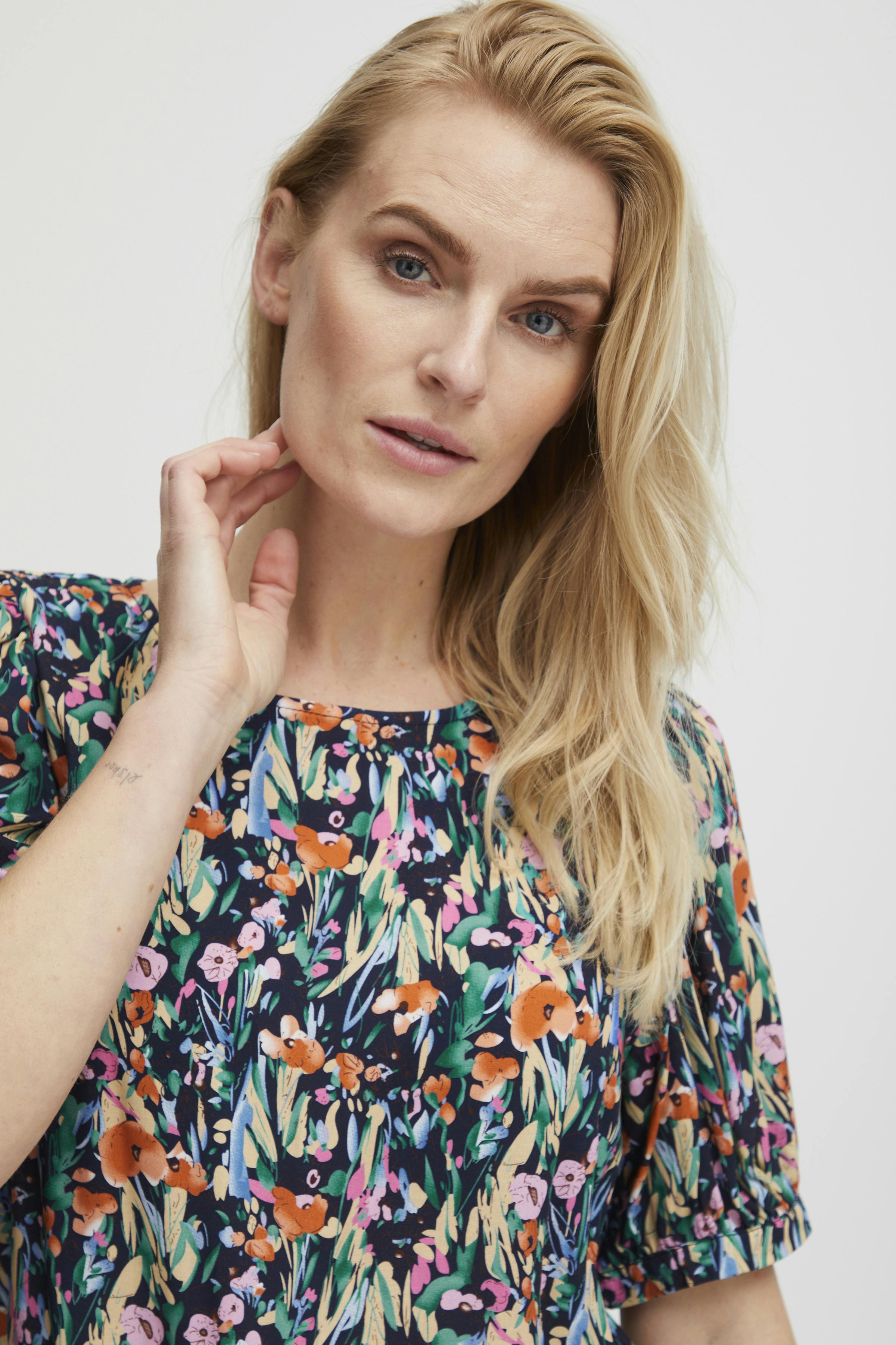 Kurzarm-Bluse LOOKBOOK DETAIL 50207440-201429