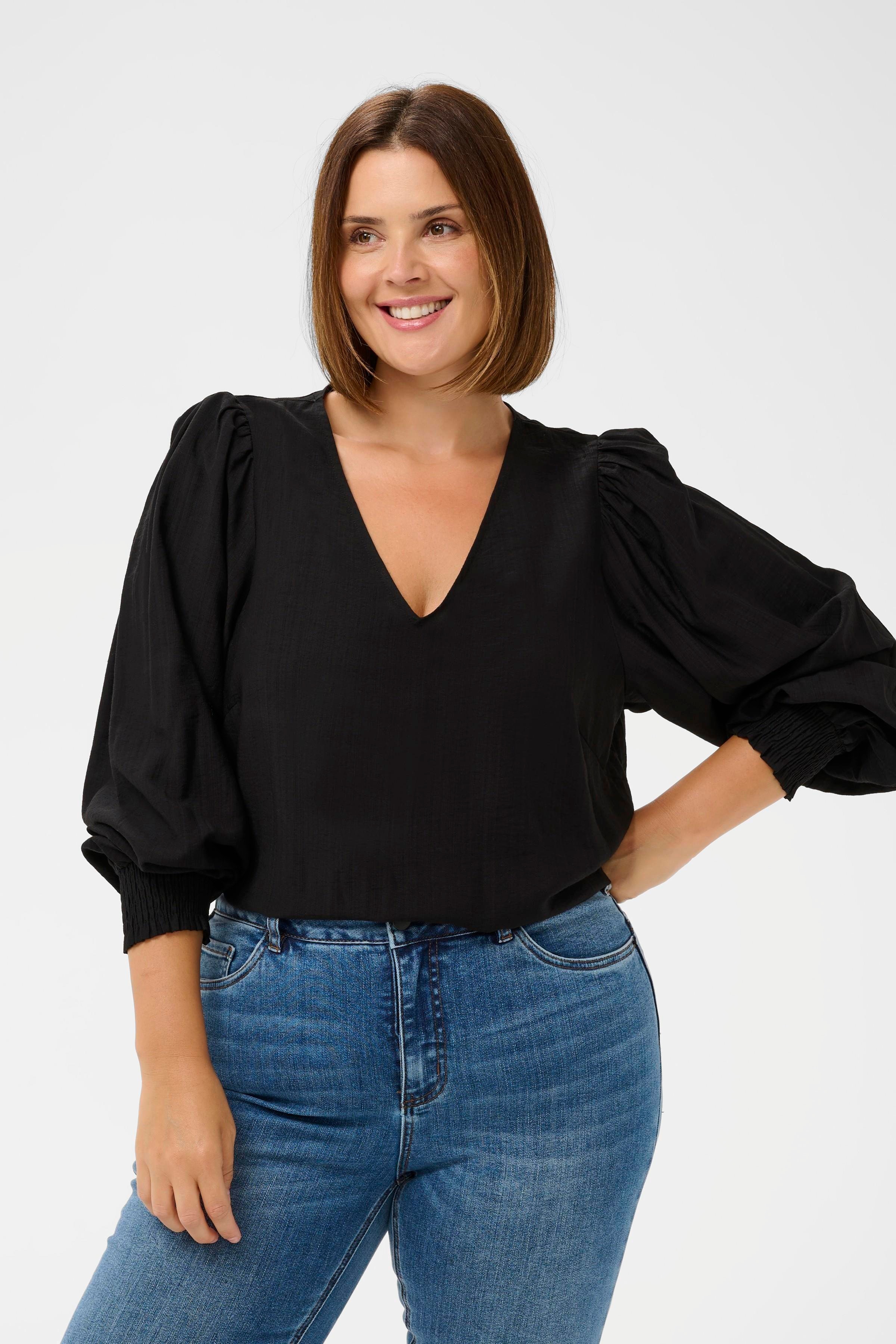 KCsofia Bluse LOOKBOOK FRONT 10583889-100121