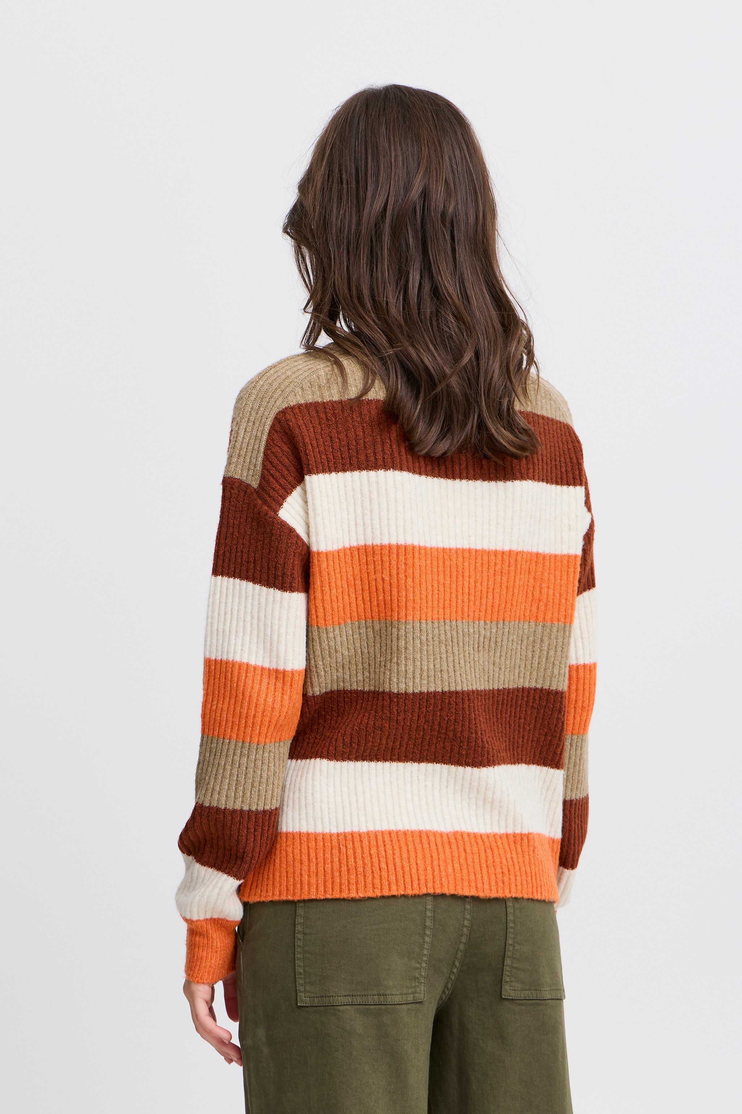 BYONEMA Pullover LOOKBOOK BACK 20813898-203686