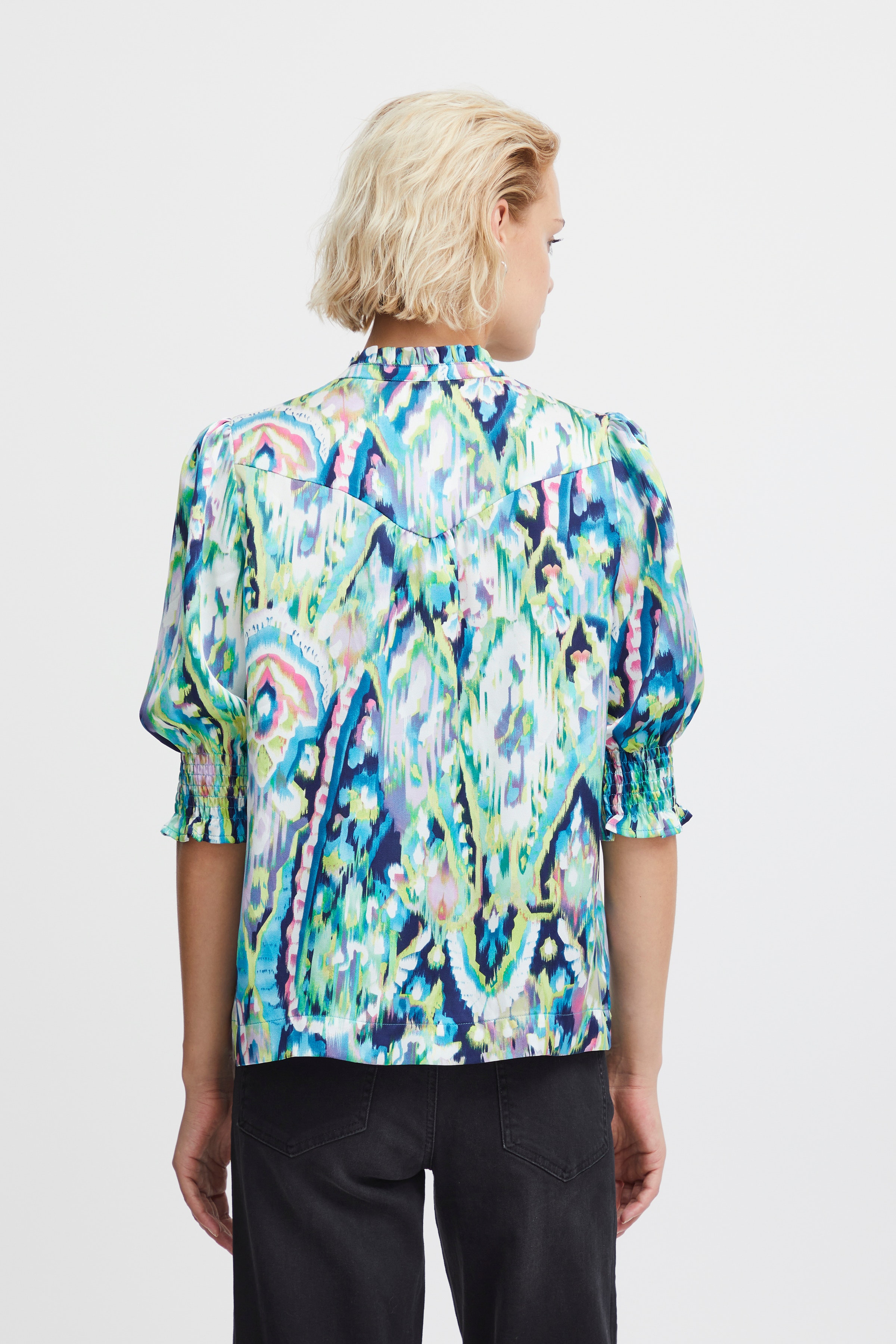 IXKORINA Bluse LOOKBOOK BACK 20121218-203148
