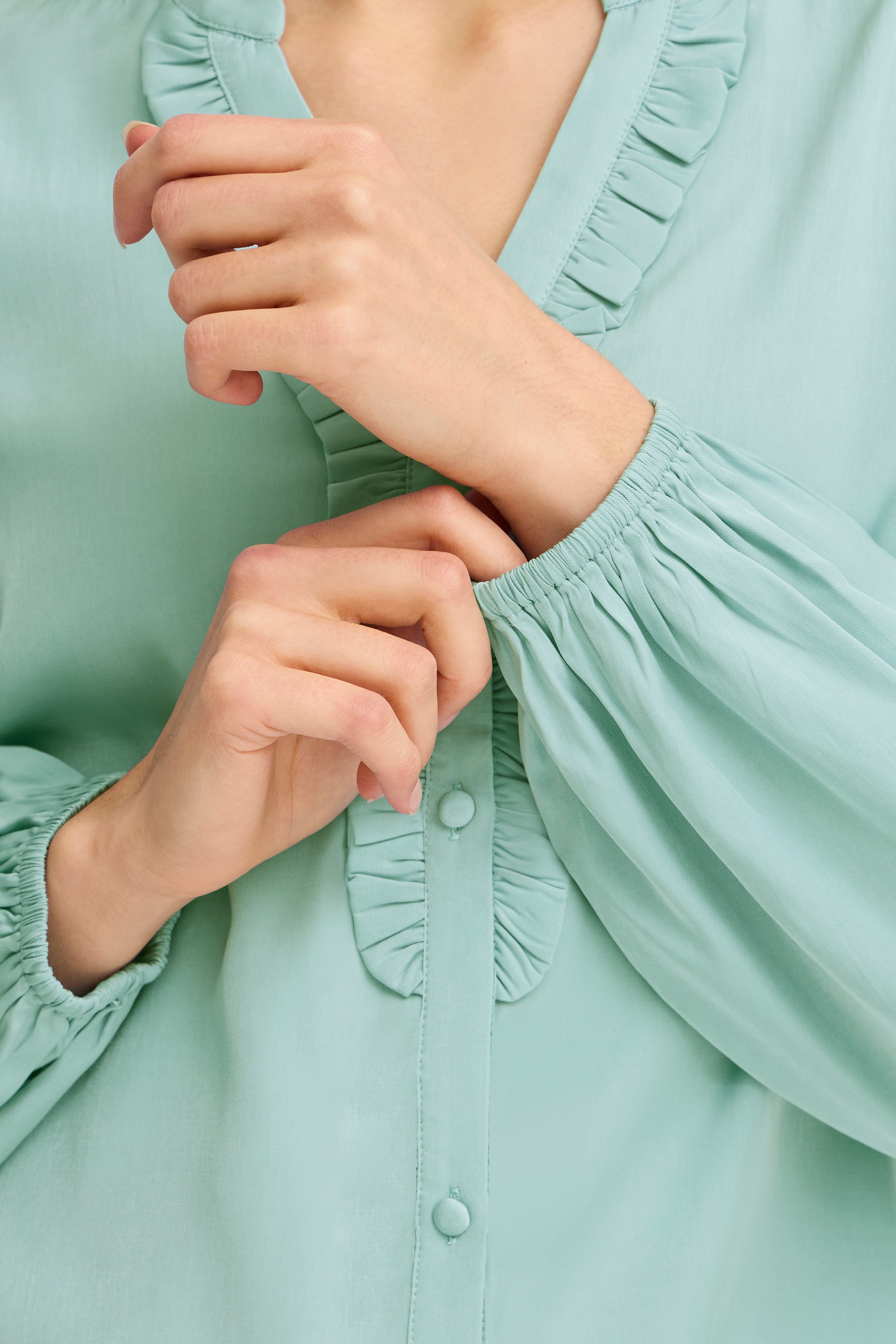 FRDIANA Long sleeved shirt LOOKBOOK DETAIL 20615561-155207