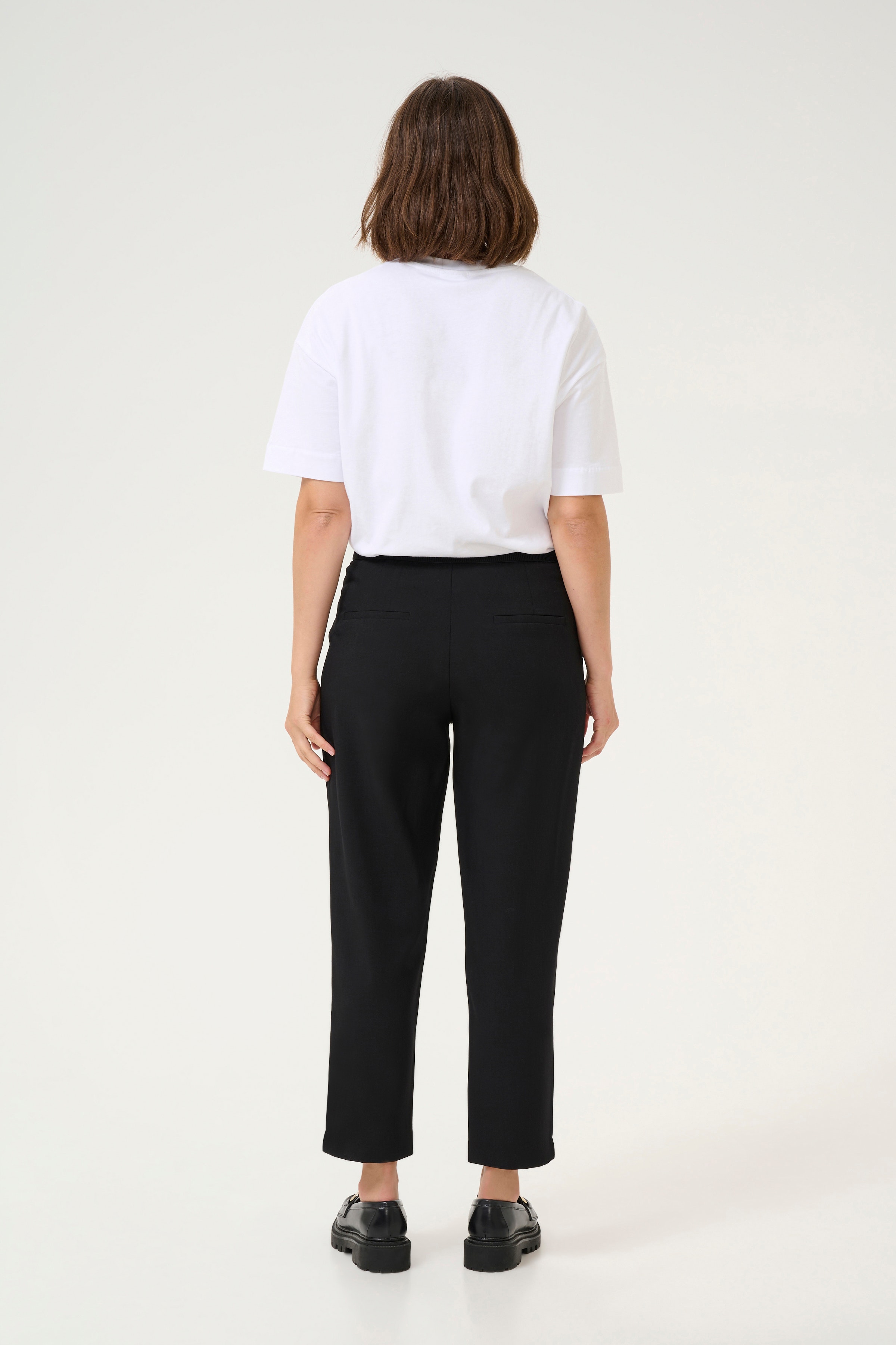 KAhella Trousers LOOKBOOK BACK 10509772-100121