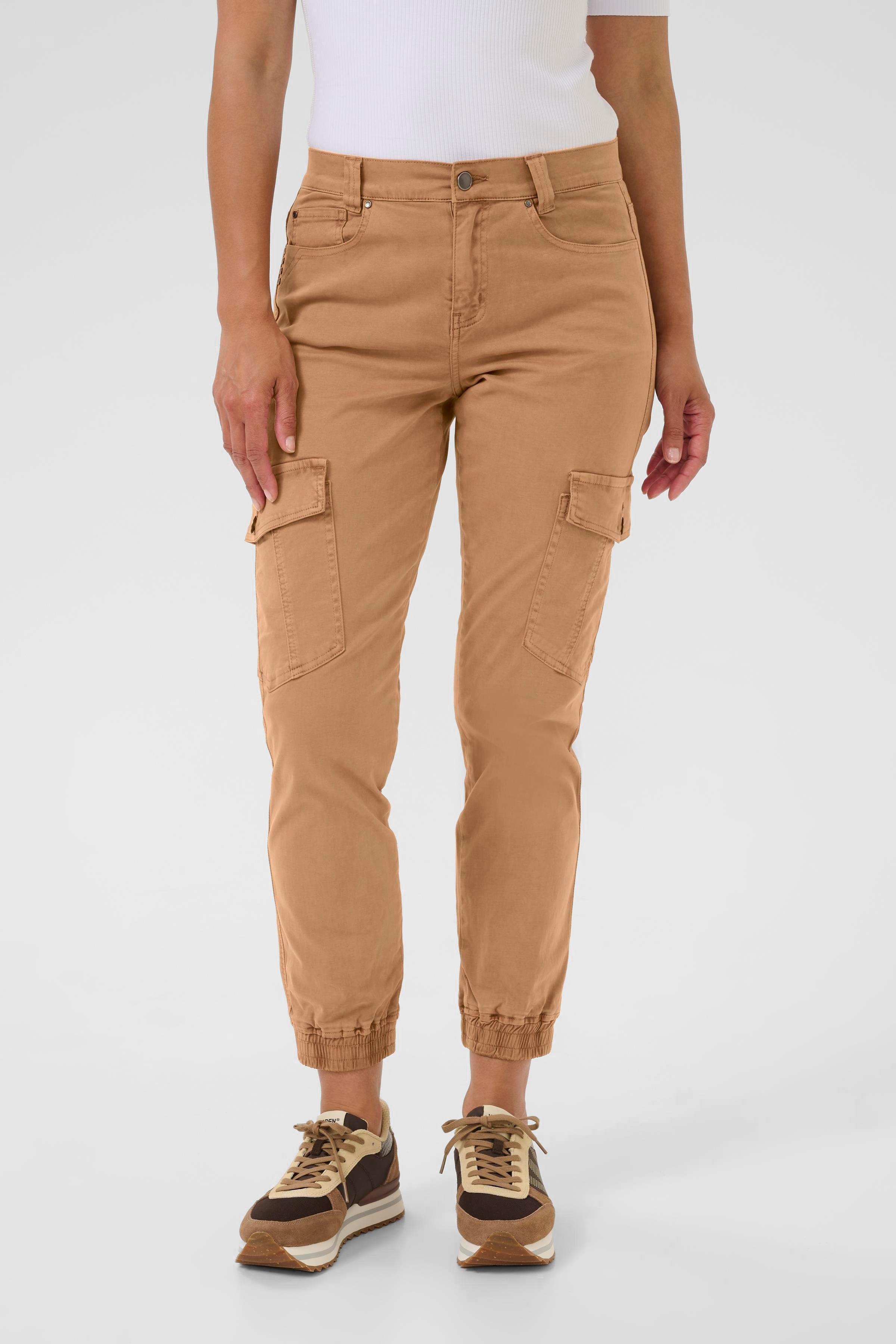 BPsarah Hose LOOKBOOK FRONT 40200071-171038