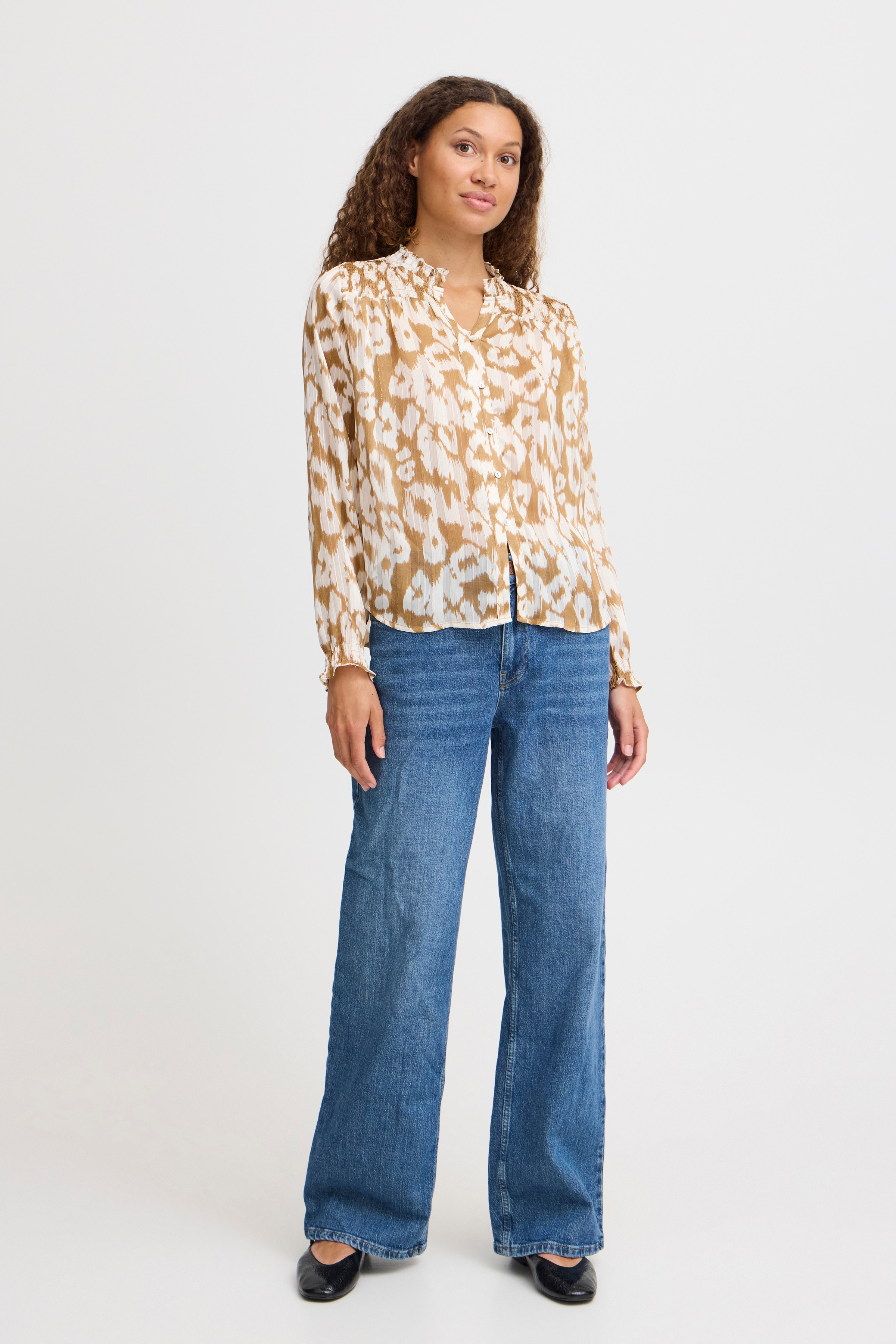 PXSAGA Bluse LOOKBOOK FRONT 50208575-204558