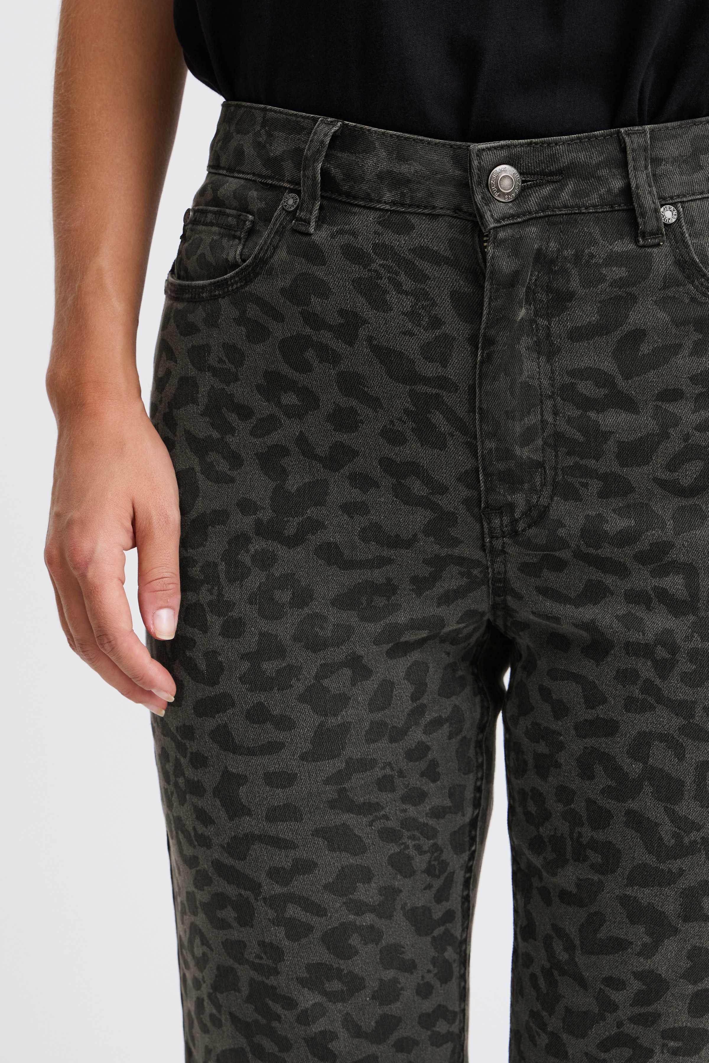 PXJANNAH UHW Jeans LOOKBOOK DETAIL 50208788-205027