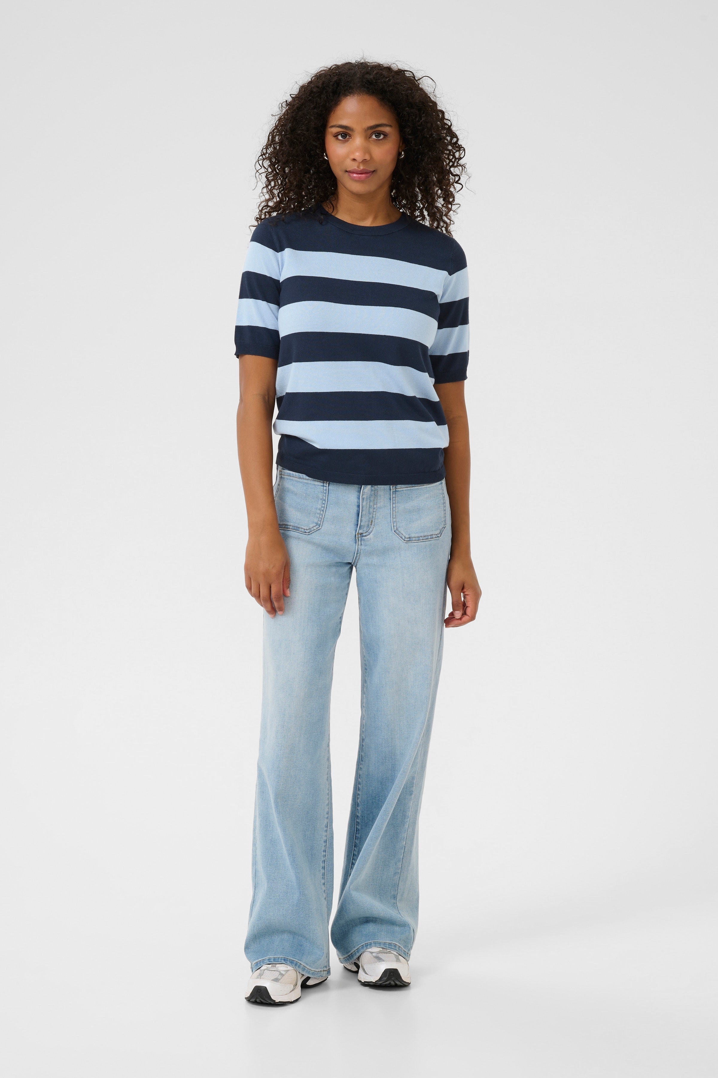 KAlizza Pullover LOOKBOOK FRONT 10508410-107979