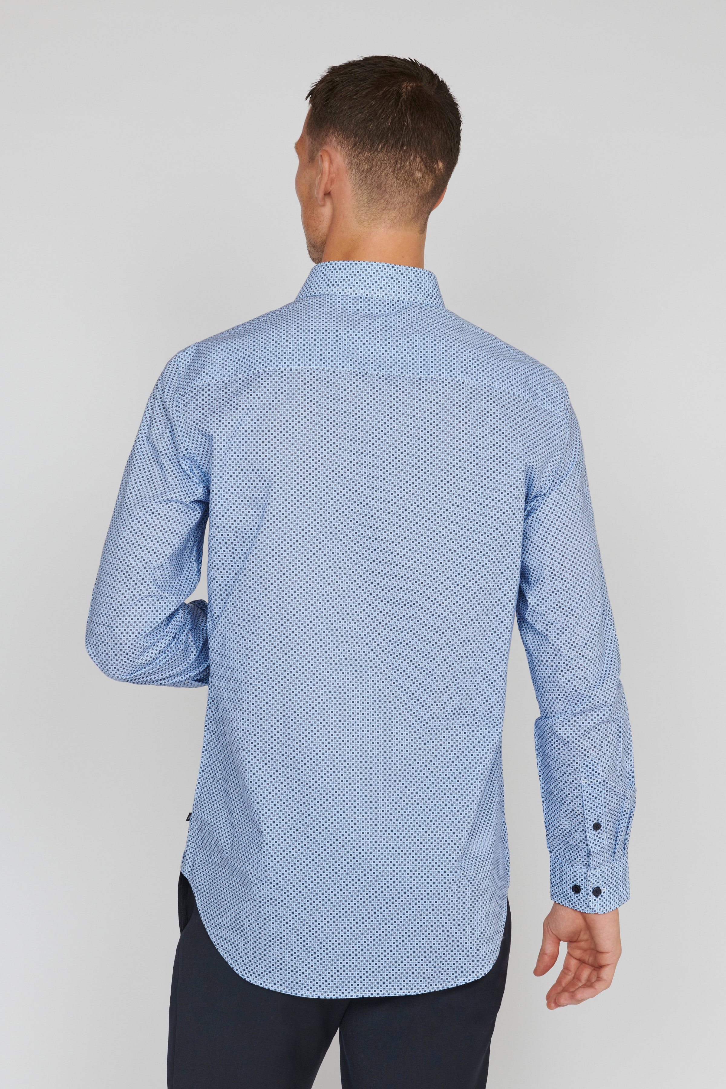 MAtrostol BN Shirt LOOKBOOK BACK 30207169-194028