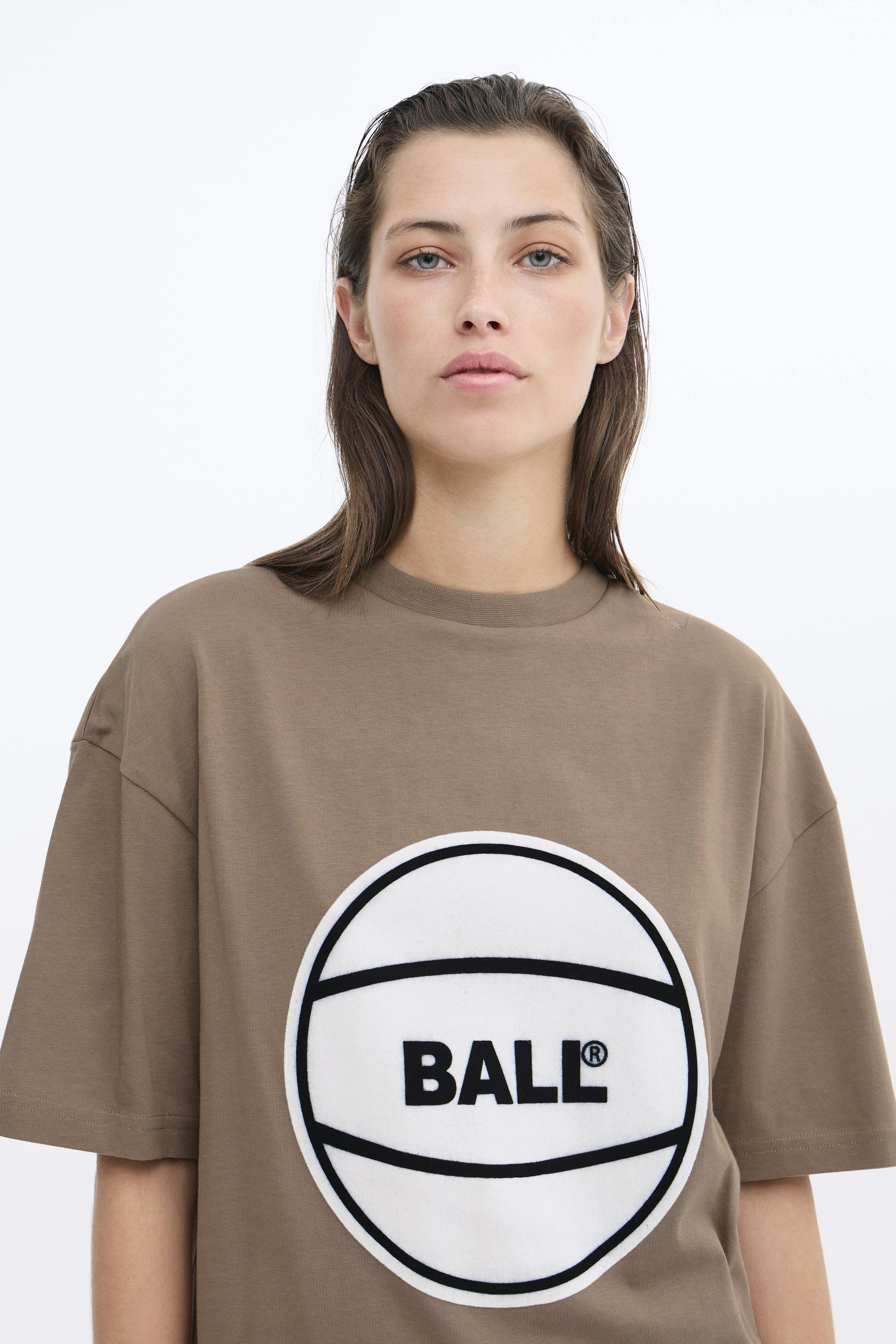 BALL CPH CIRCLE TEE LOOKBOOK DETAIL 50405215-B1012