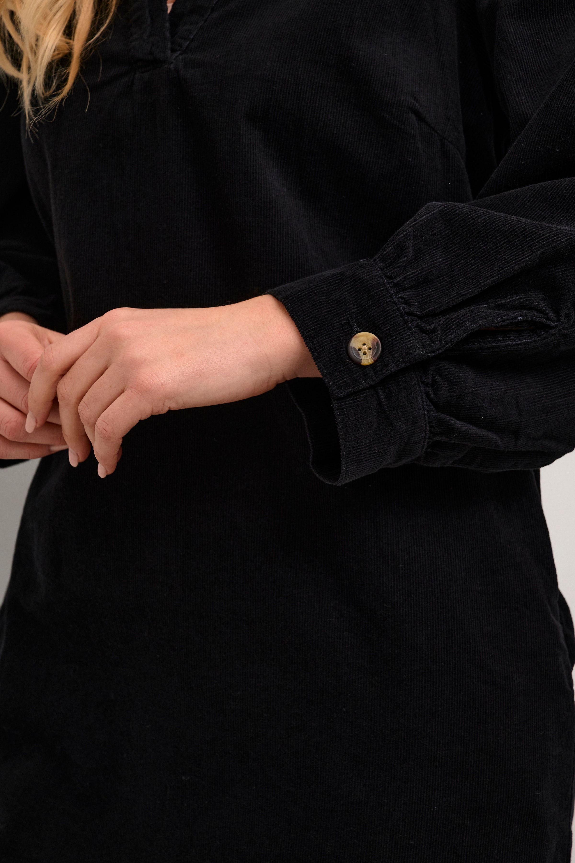 KAlina Kjole LOOKBOOK DETAIL 10507950-100121