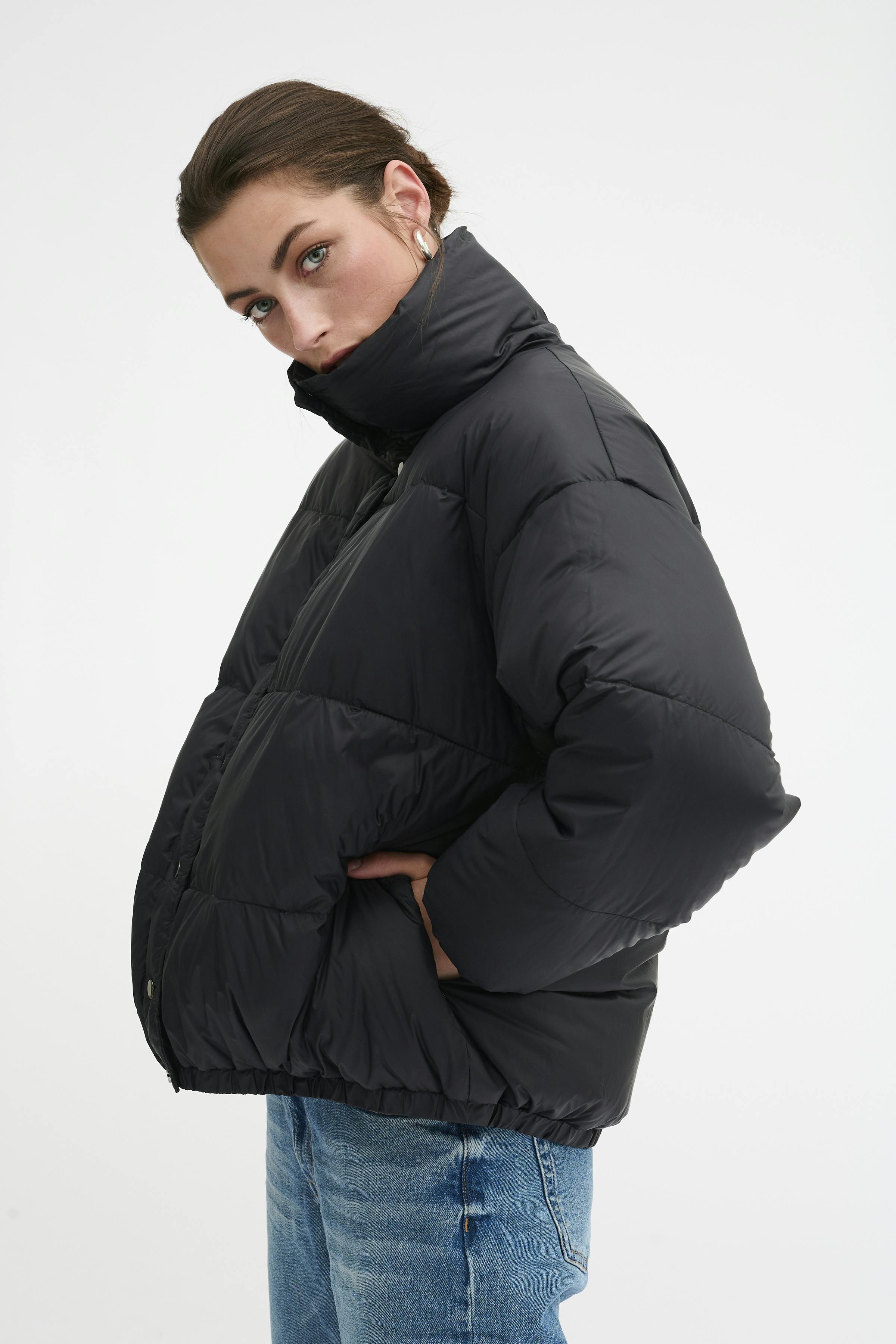 PiloMW Outerwear LOOKBOOK DETAIL 10704333-100031