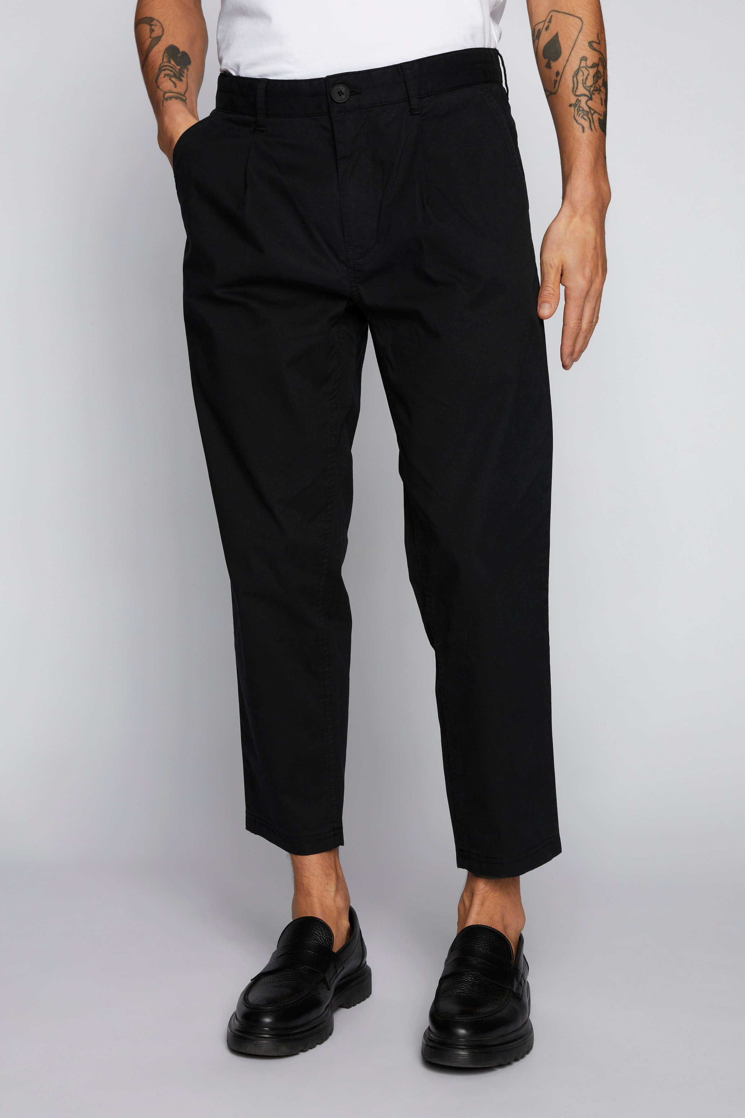 MAcolton Trousers LOOKBOOK FRONT 30206614-300275