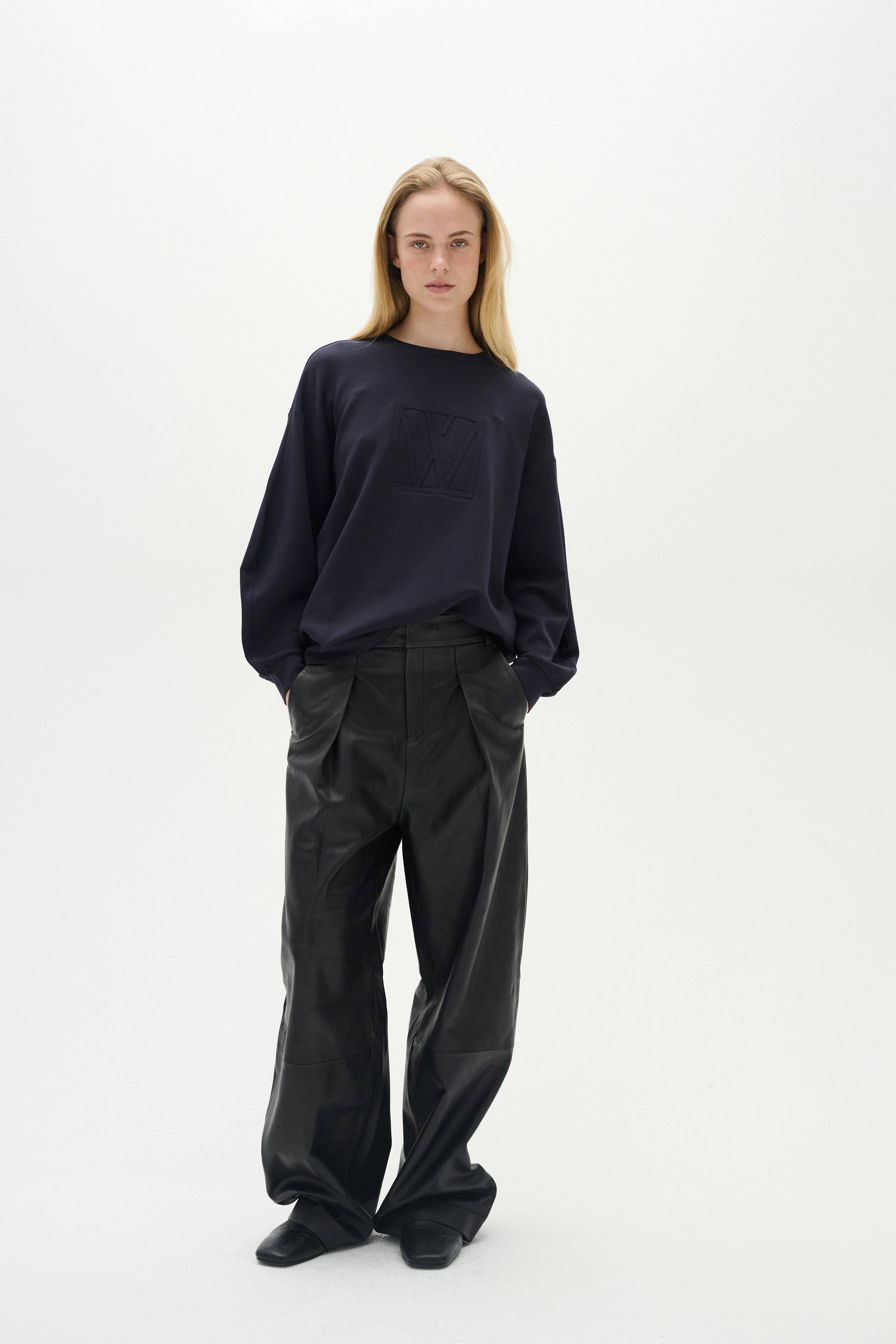 UriyaIW Byxor LOOKBOOK FRONT 30110067-194008