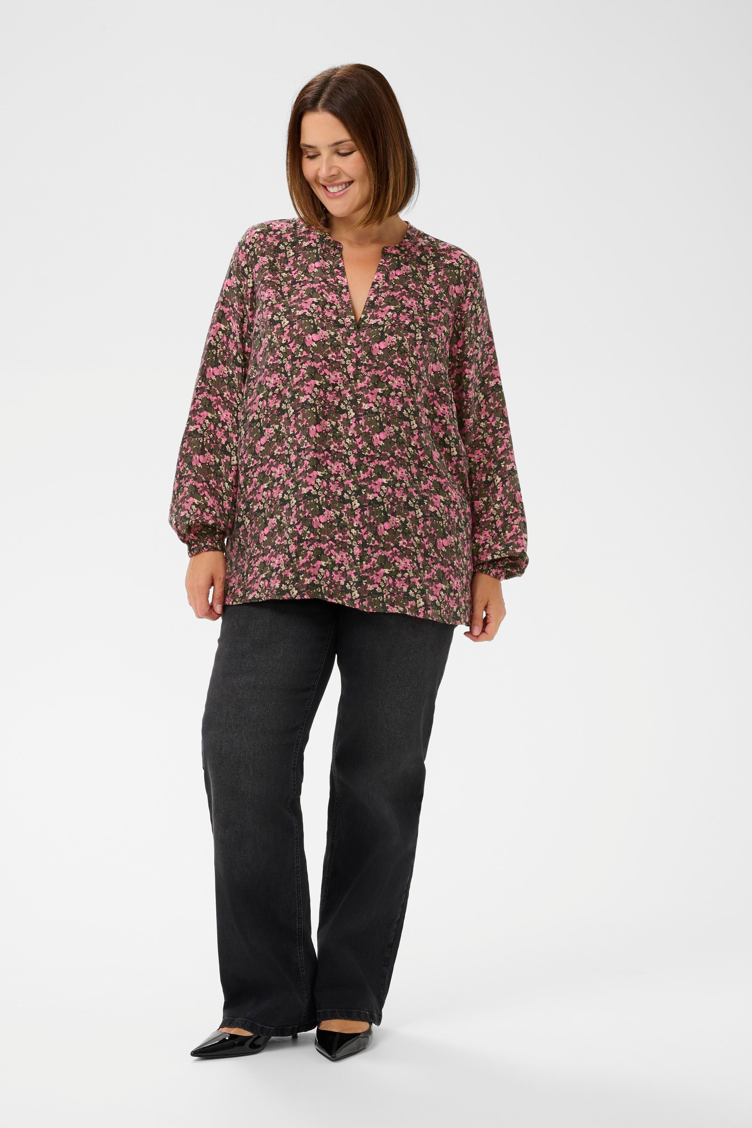 KCbelle Bluse LOOKBOOK FRONT 10583920-108749