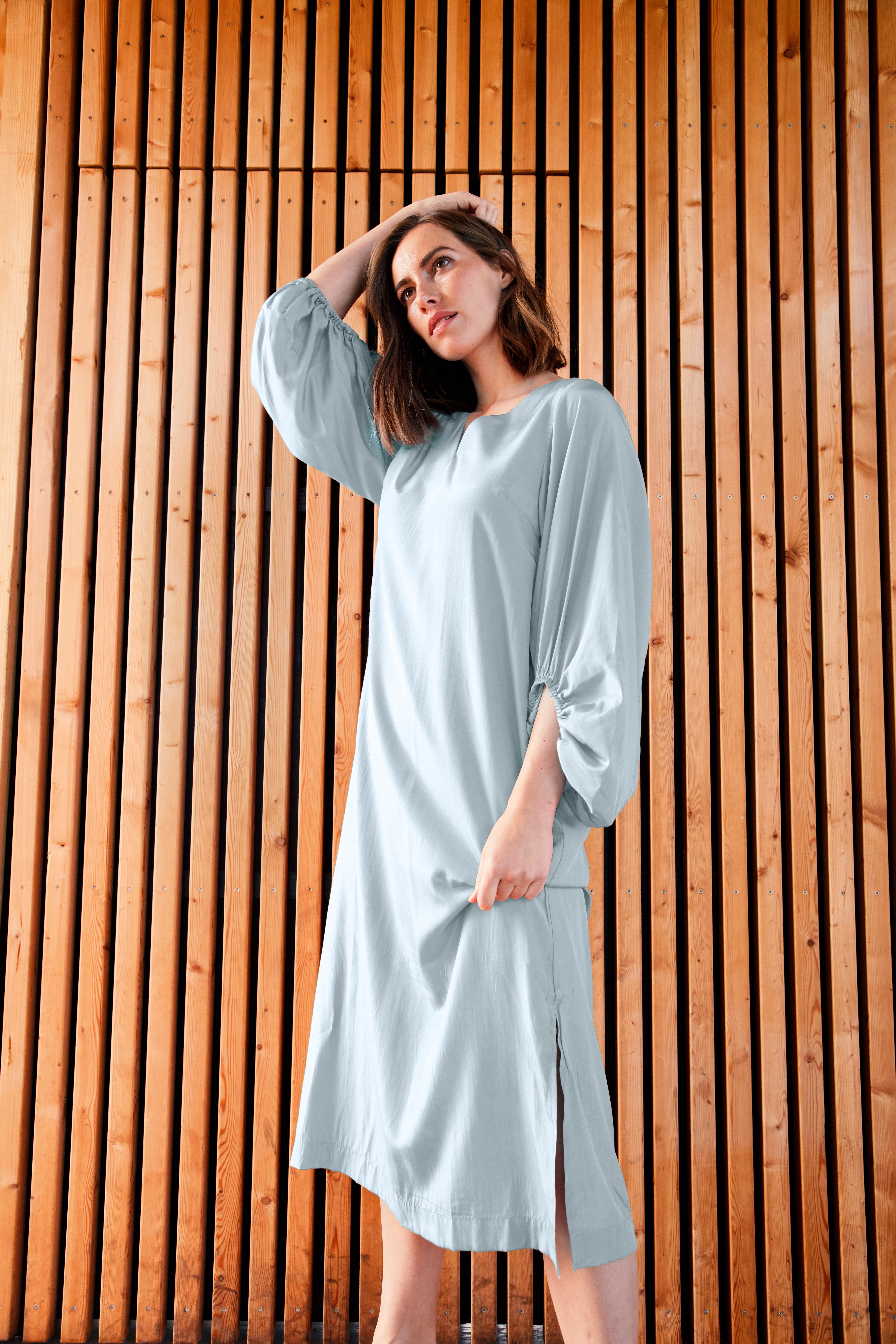 Kjole LOCATION FRONT 20404017-144115