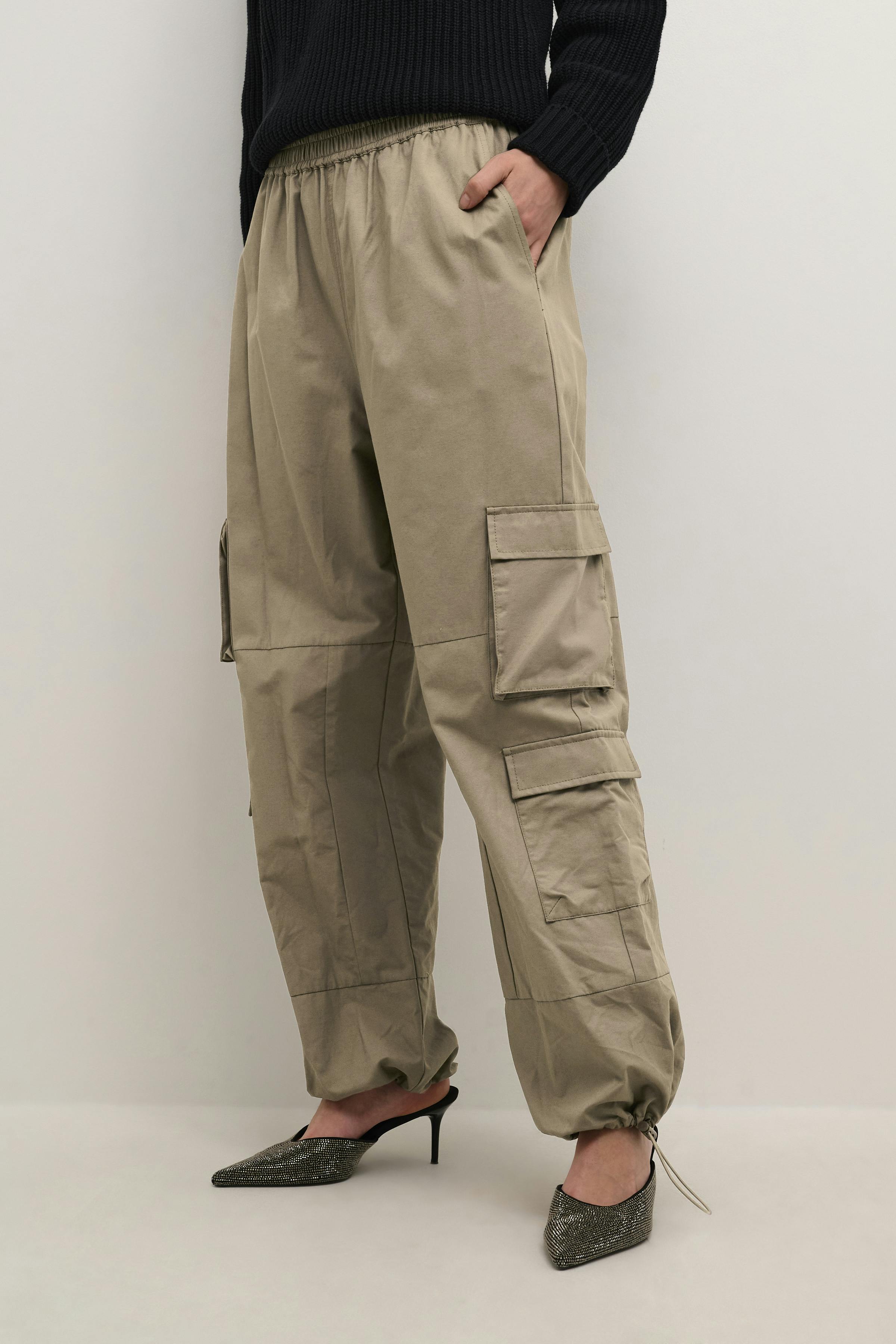 JamieKB Trousers LOOKBOOK FRONT 10104434-181112