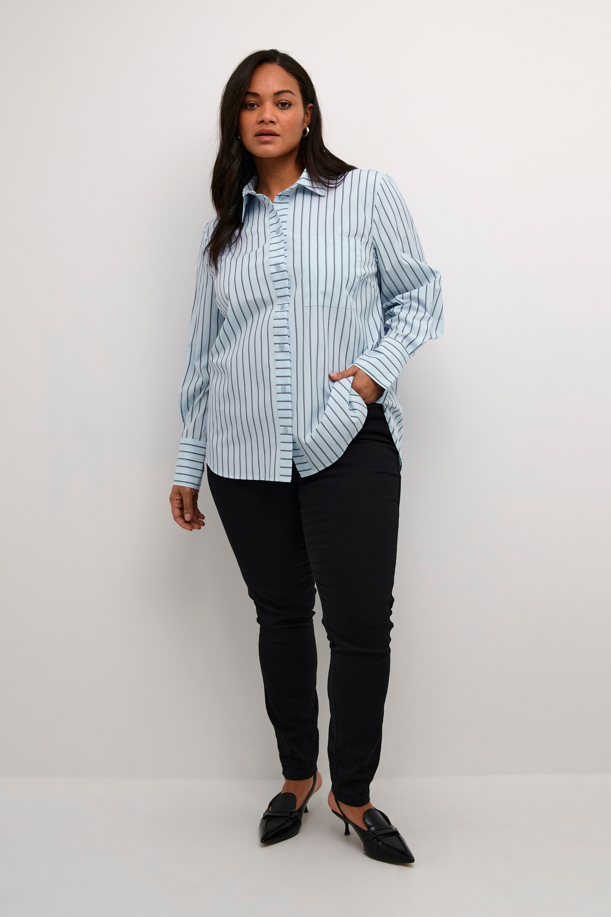 KCjerria Shirt LOOKBOOK FRONT 10582581-106326