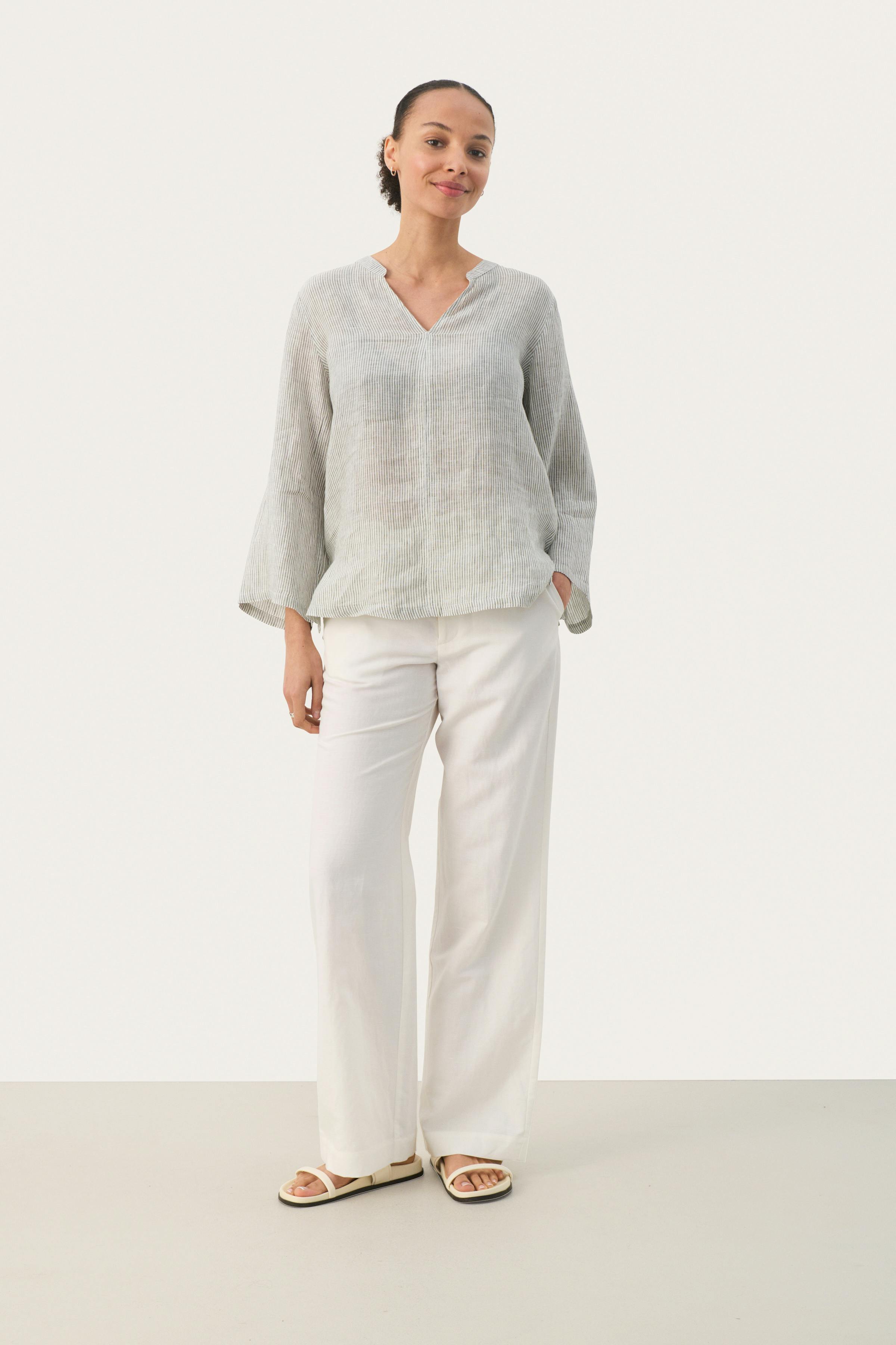 GerthaPW Linen blouse LOOKBOOK FRONT 30308599-302908