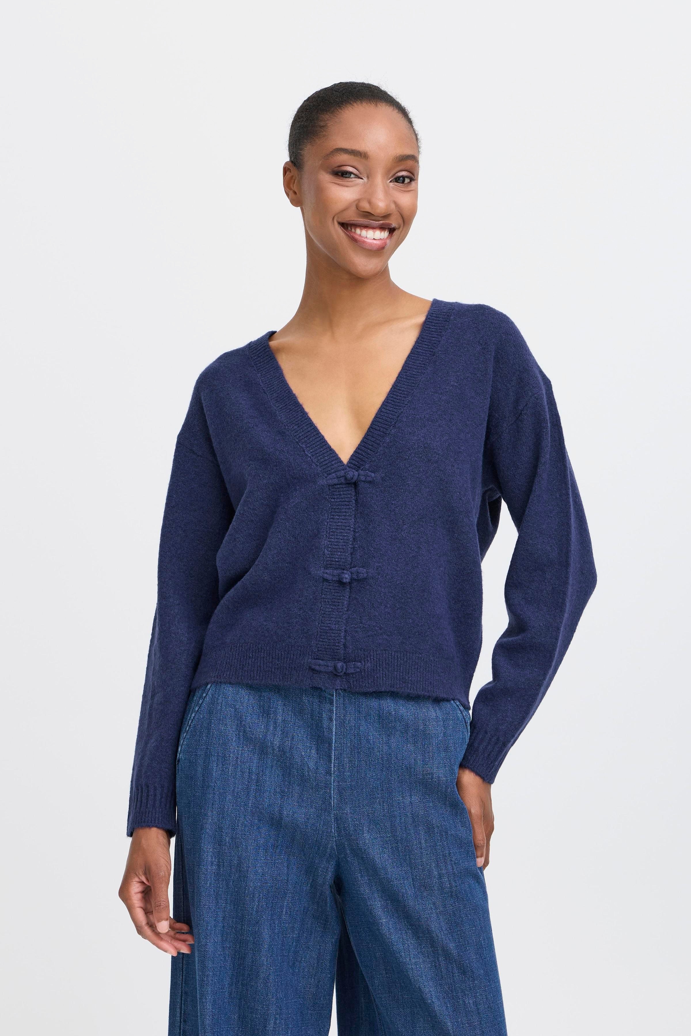 IHDASILA Cardigan LOOKBOOK FRONT 20124215-193925