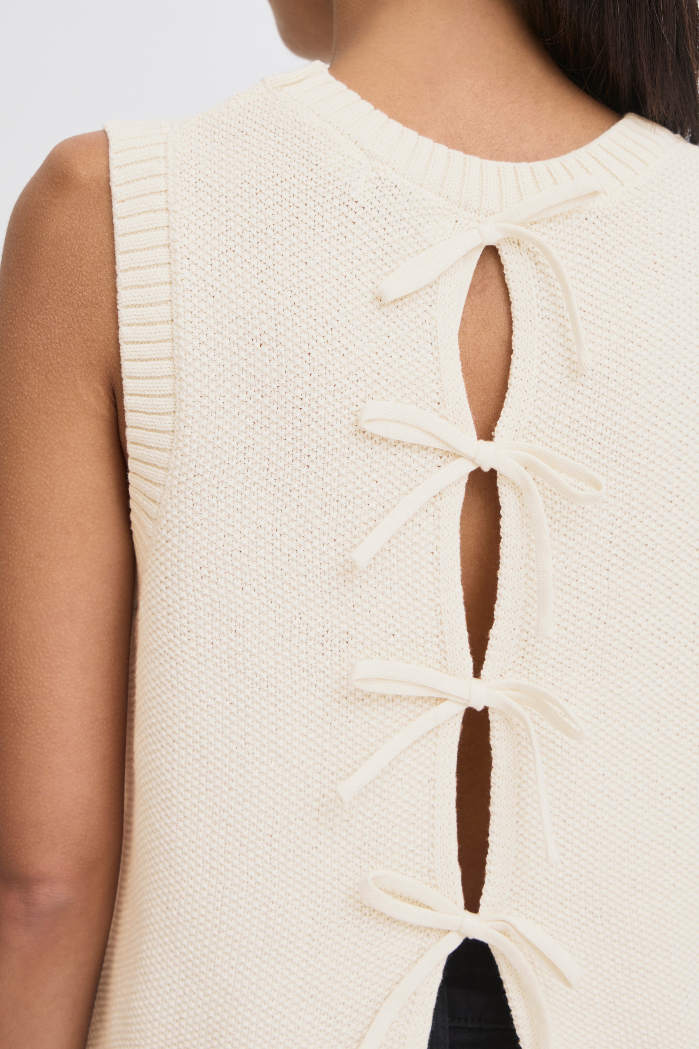 IHDOTTIES Ærmeløs LOOKBOOK DETAIL 20122898-130905