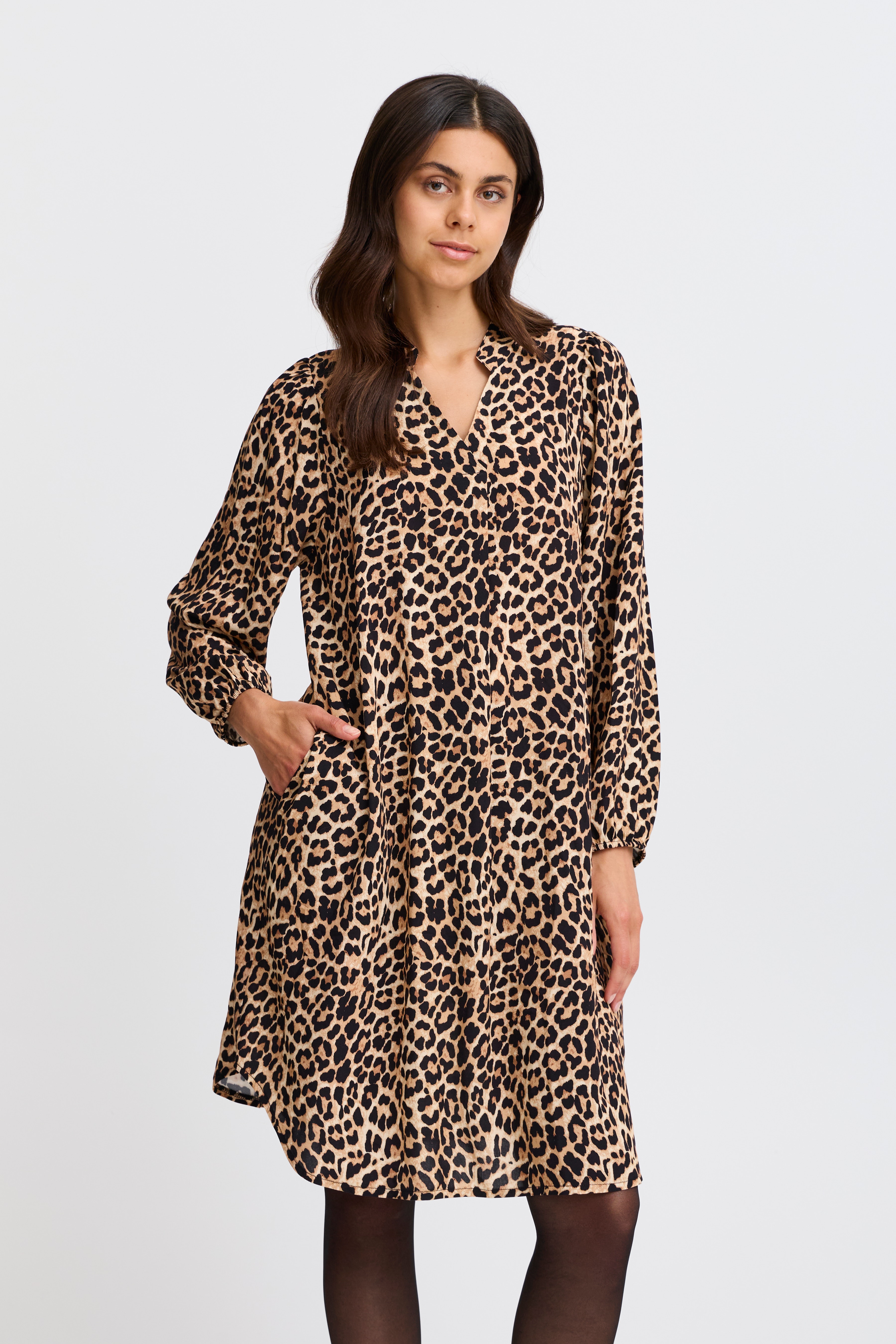 FXILLIE Kjole LOOKBOOK FRONT 20616119-205053