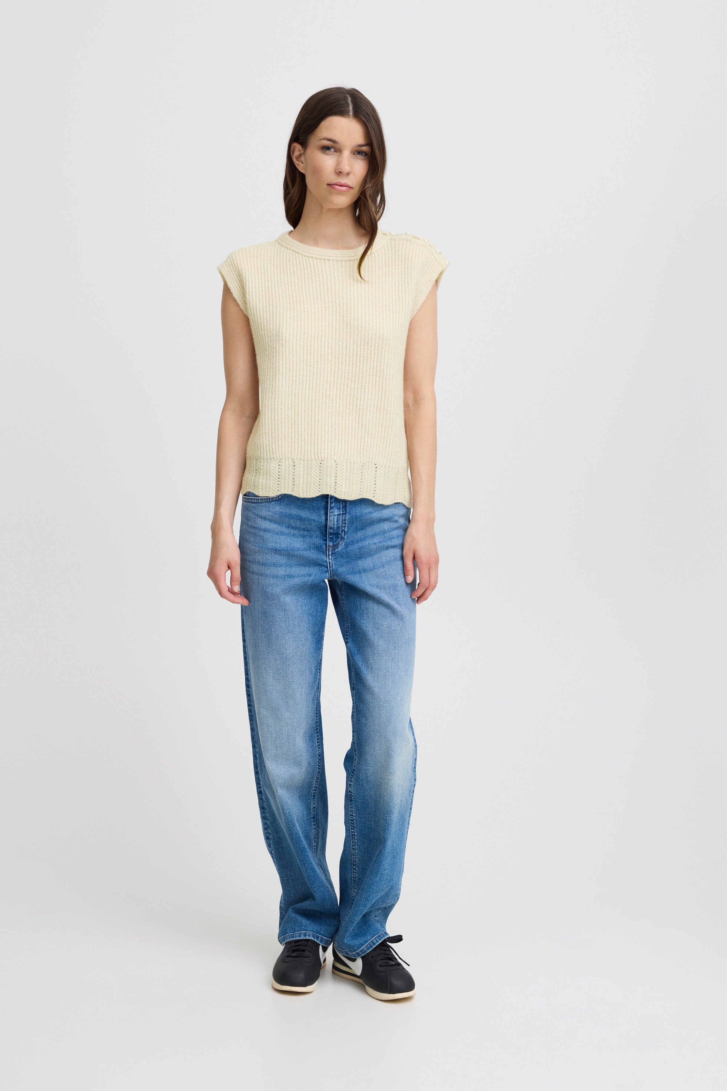 IHPOVOKE Strikket vest LOOKBOOK FRONT 20121931-130905