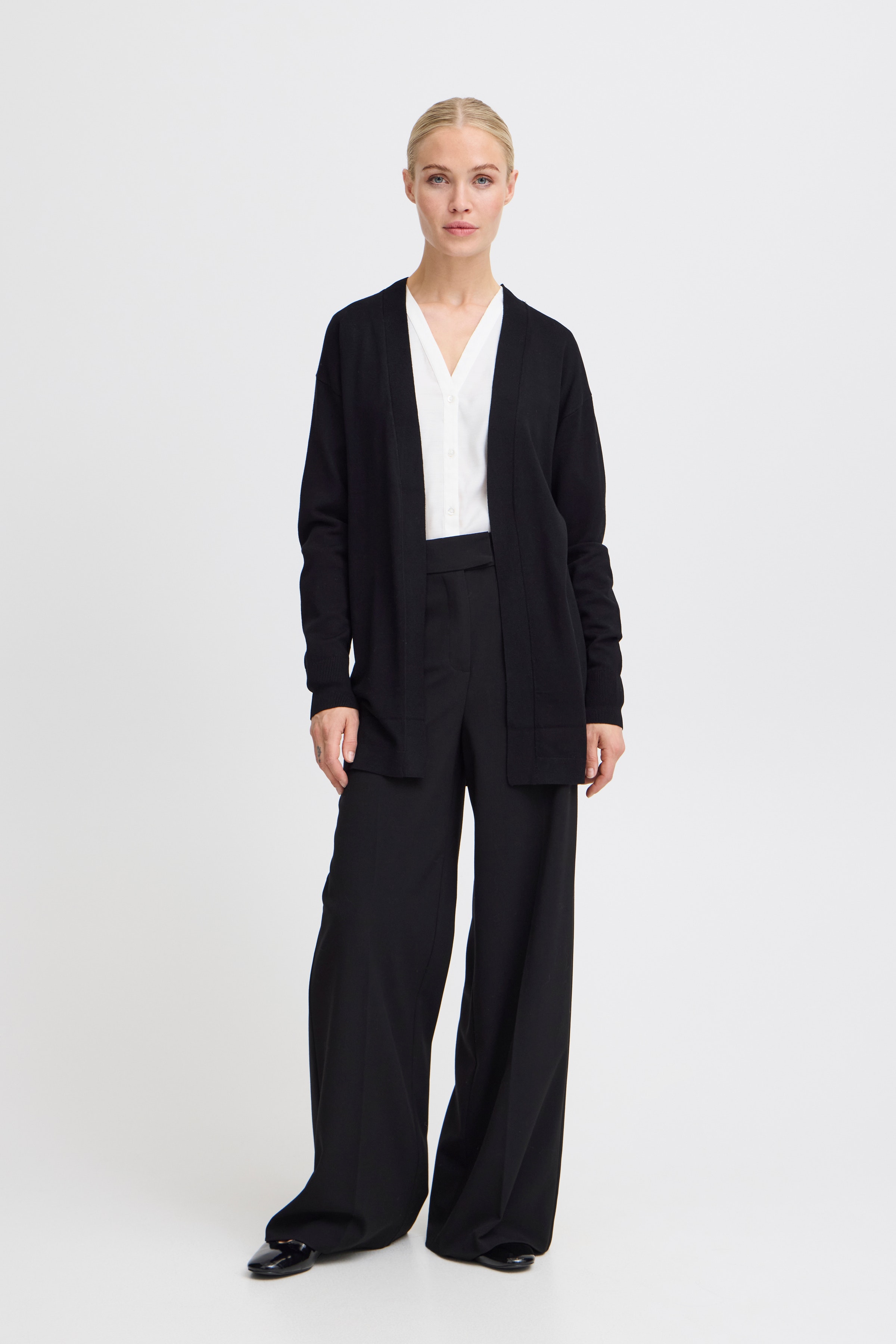 BYMMORLA Cardigan LOOKBOOK FRONT 20814392-200451