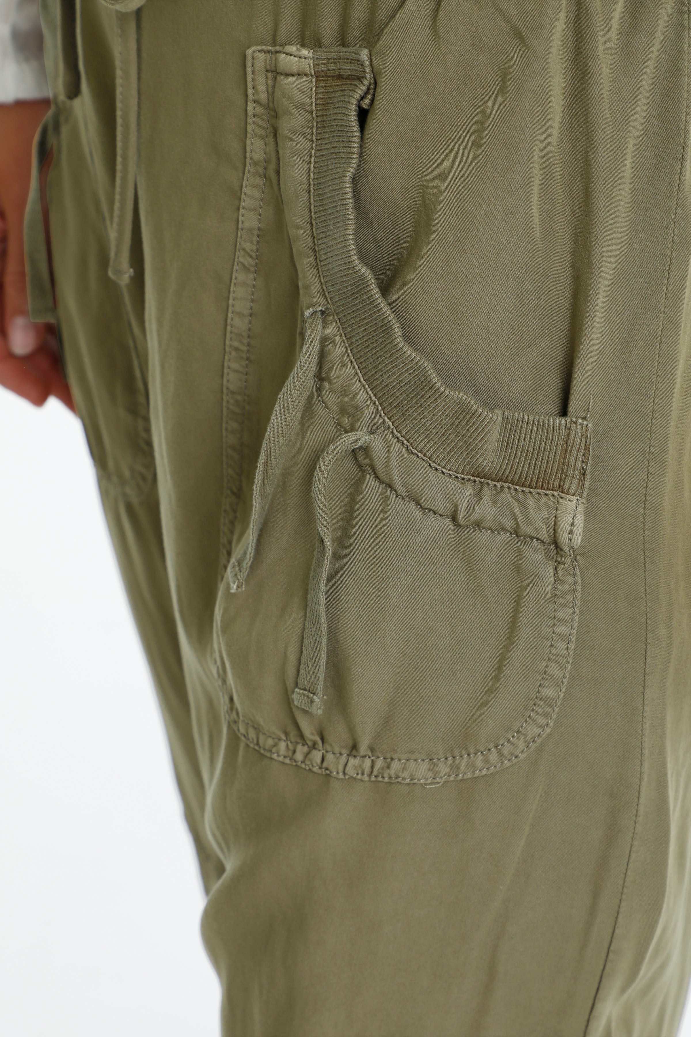 Casual Hose LOOKBOOK DETAIL 659030-60160