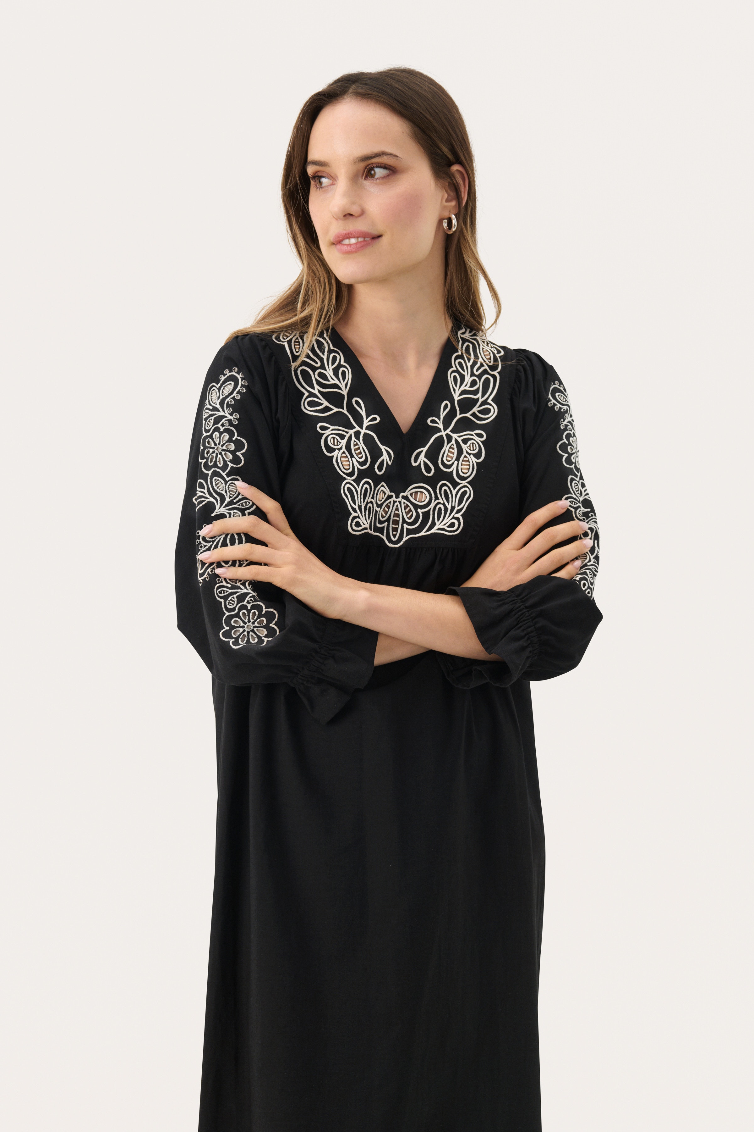 NuraPW Kleid LOOKBOOK FRONT 30309404-194008