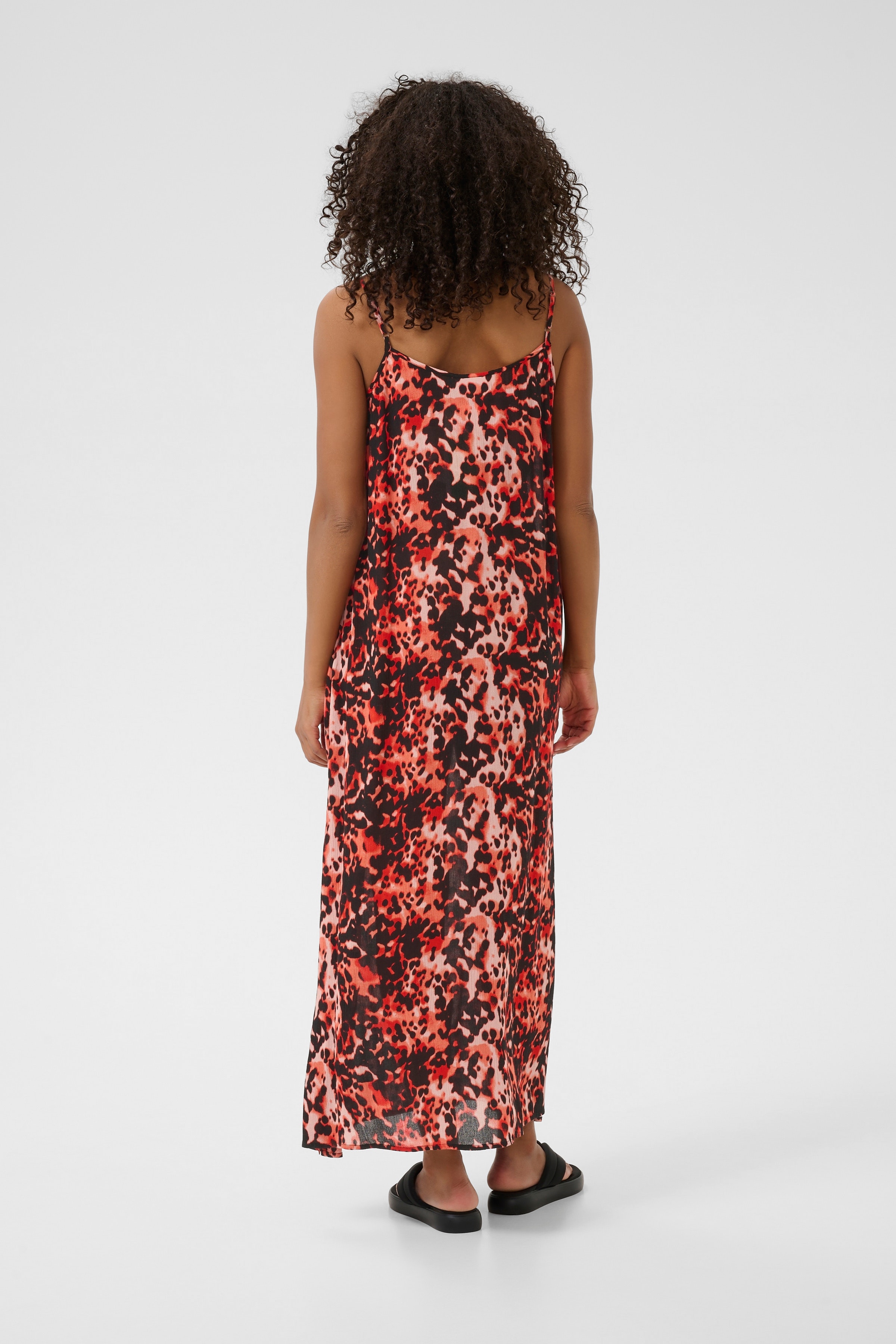 KAthora Jurk LOOKBOOK BACK 10510045-108190