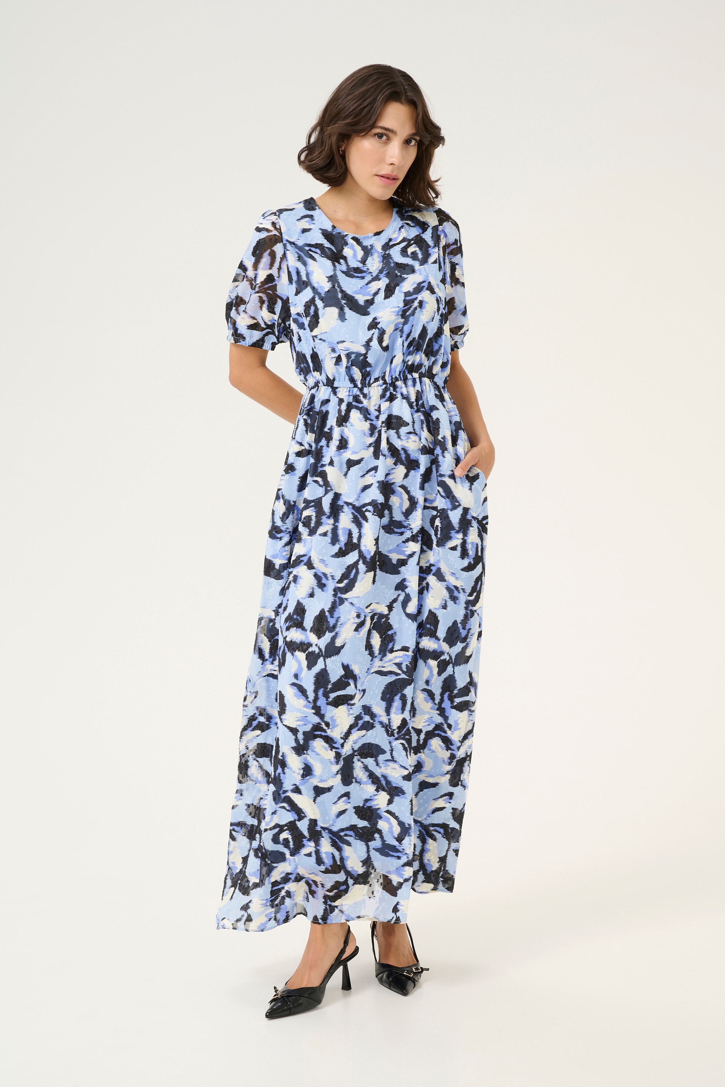 KAelina Kleid LOOKBOOK FRONT 10509573-107289