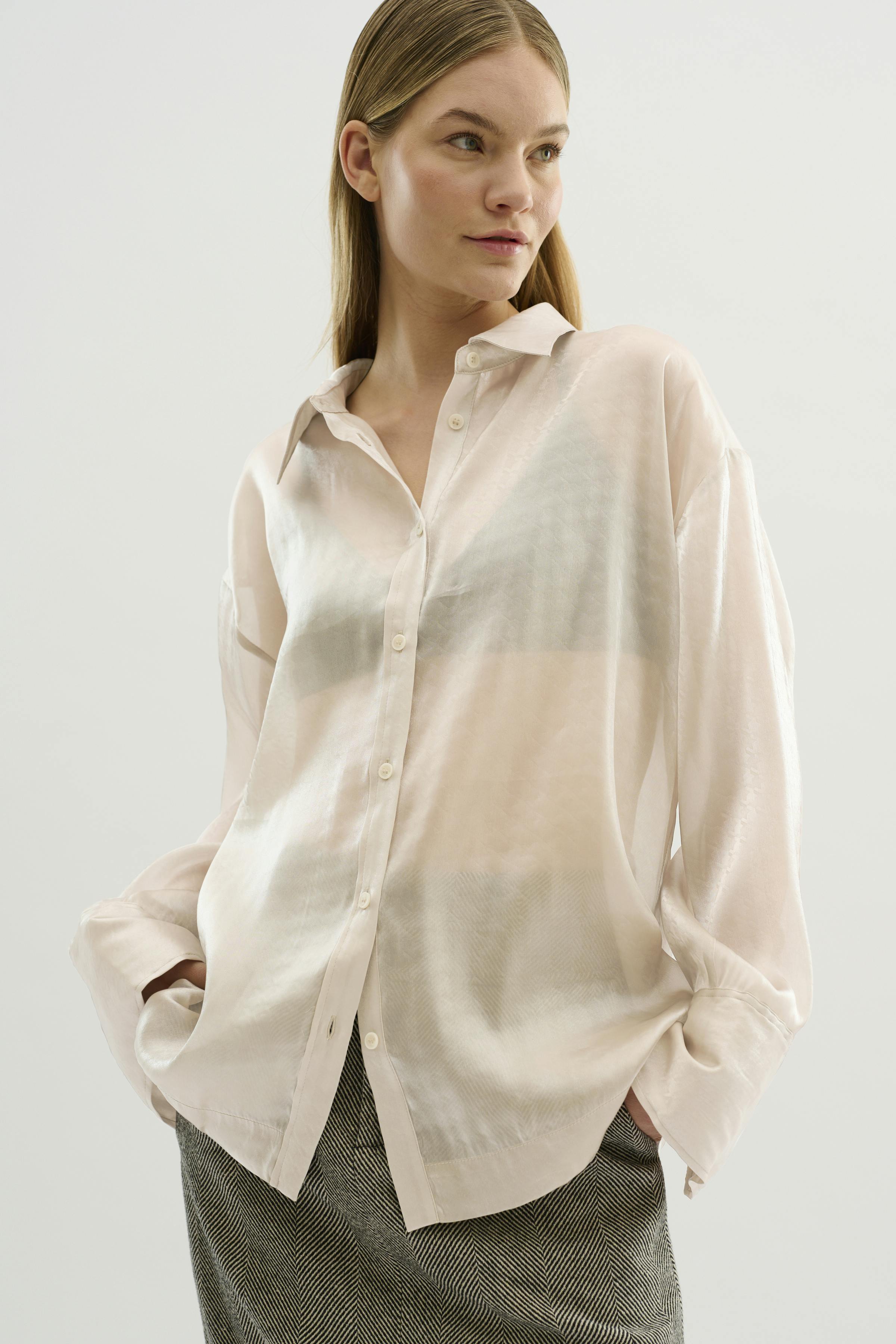 KBRafaella Shirt LOOKBOOK FRONT 10105123-160906