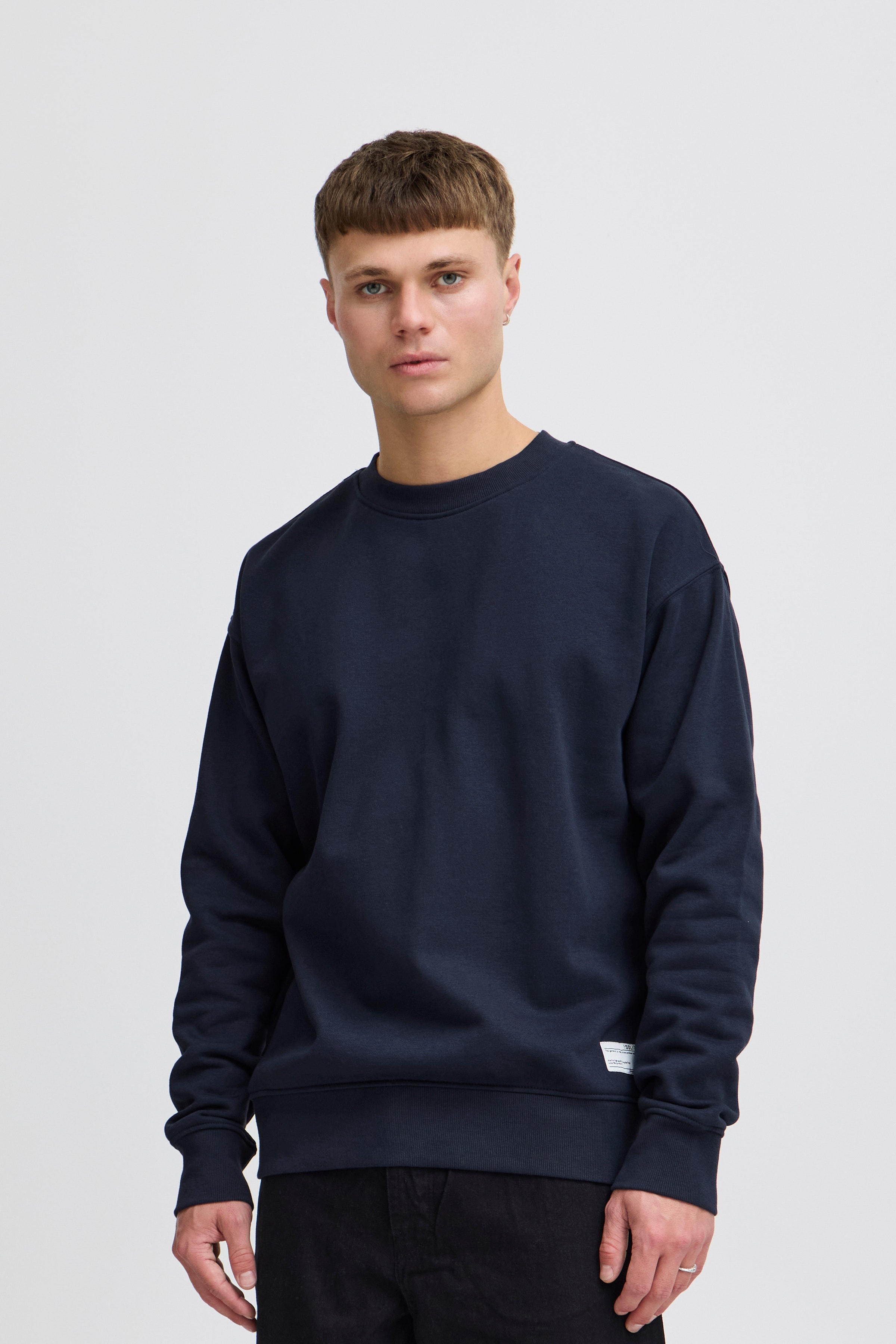 SDLENZ Sweatshirt LOOKBOOK FRONT 21107419-194010